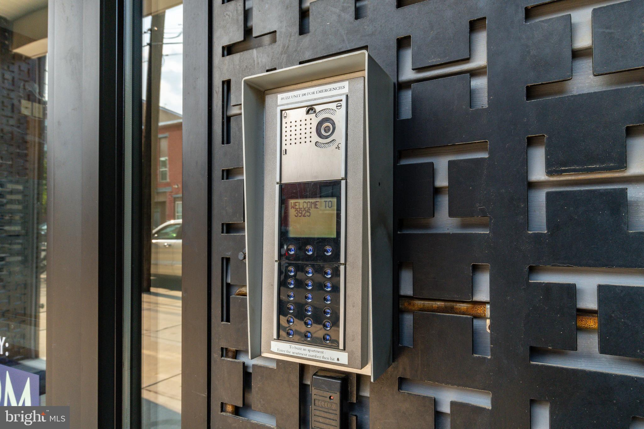 UNIVERSITY CITY - Commercial Sale