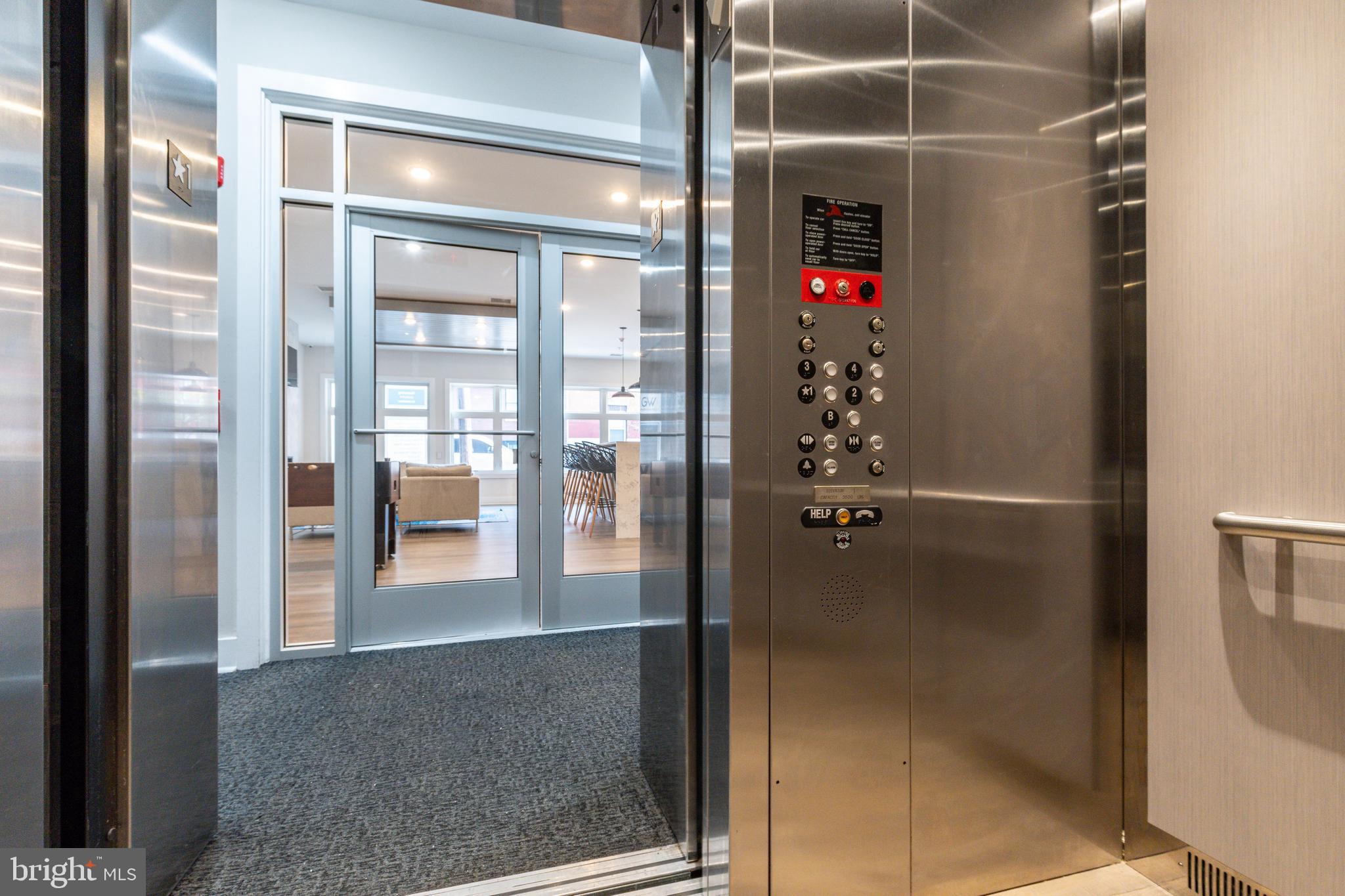 UNIVERSITY CITY - Commercial Sale