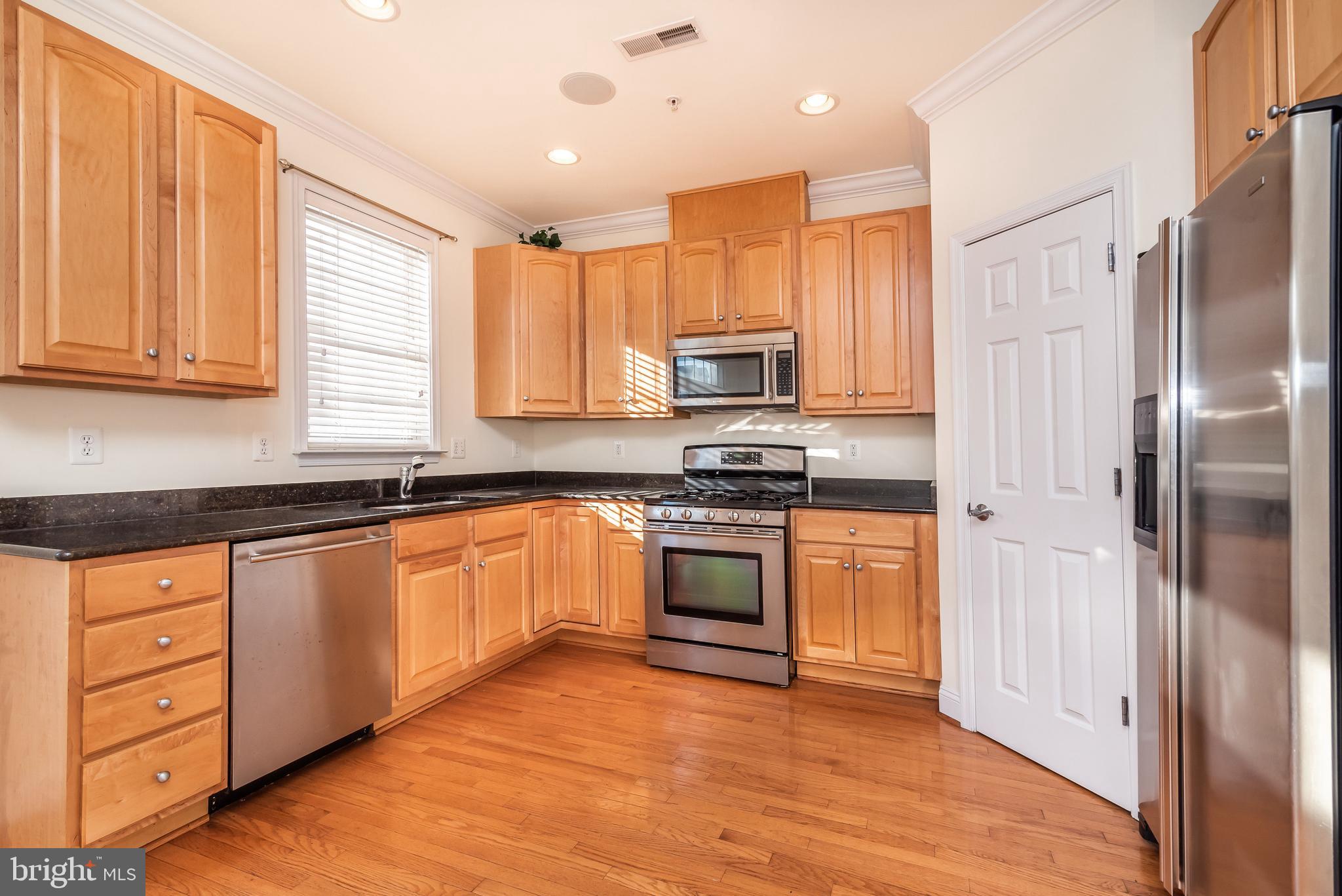 CAMDEN CROSSING - Residential