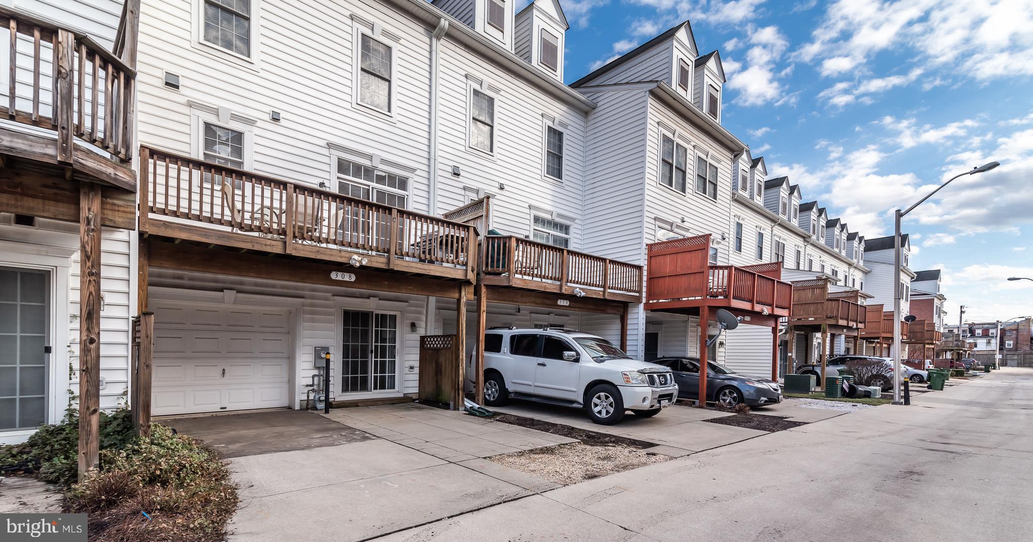 CAMDEN CROSSING - Residential