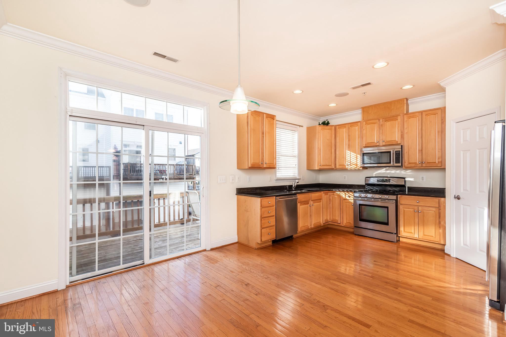 CAMDEN CROSSING - Residential