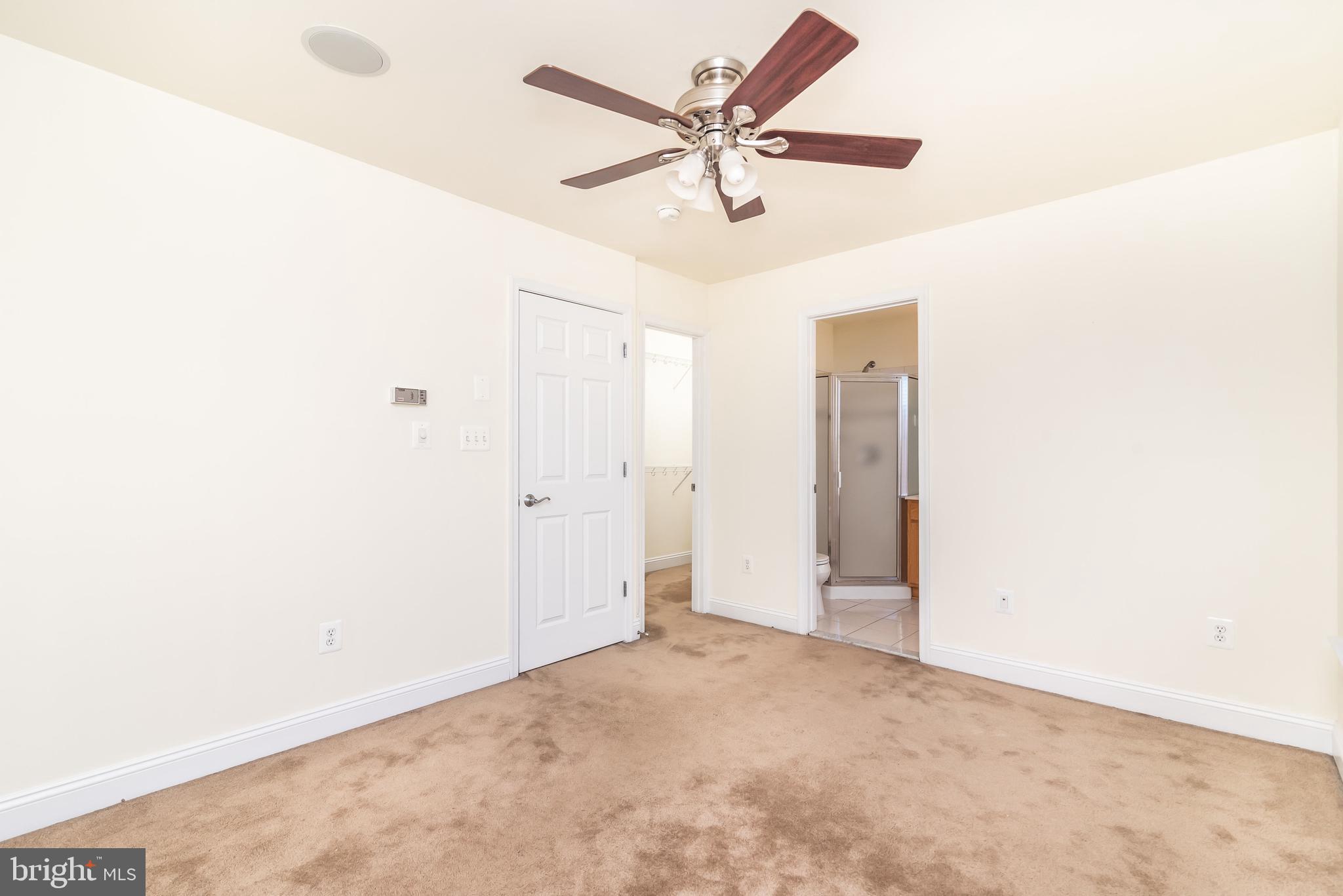 CAMDEN CROSSING - Residential