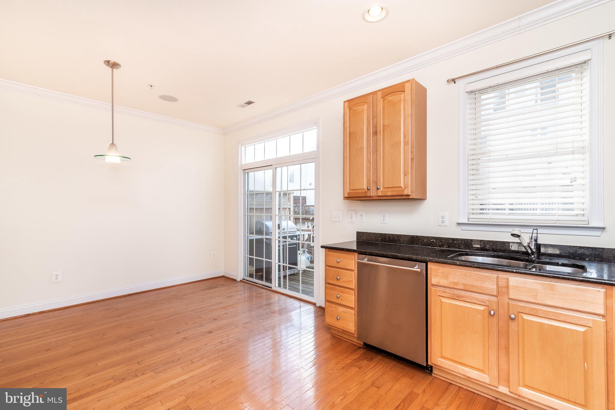 CAMDEN CROSSING - Residential