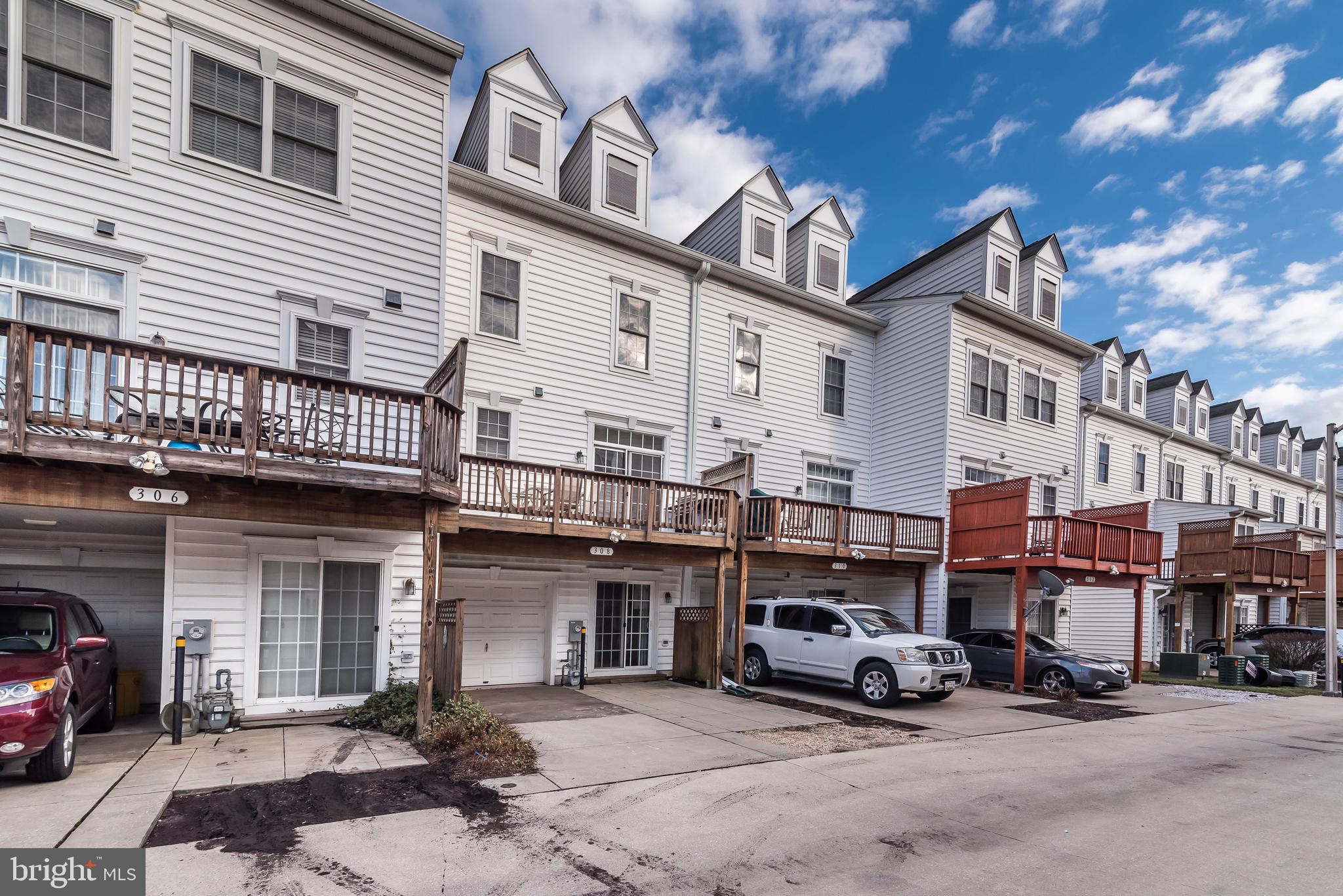 CAMDEN CROSSING - Residential