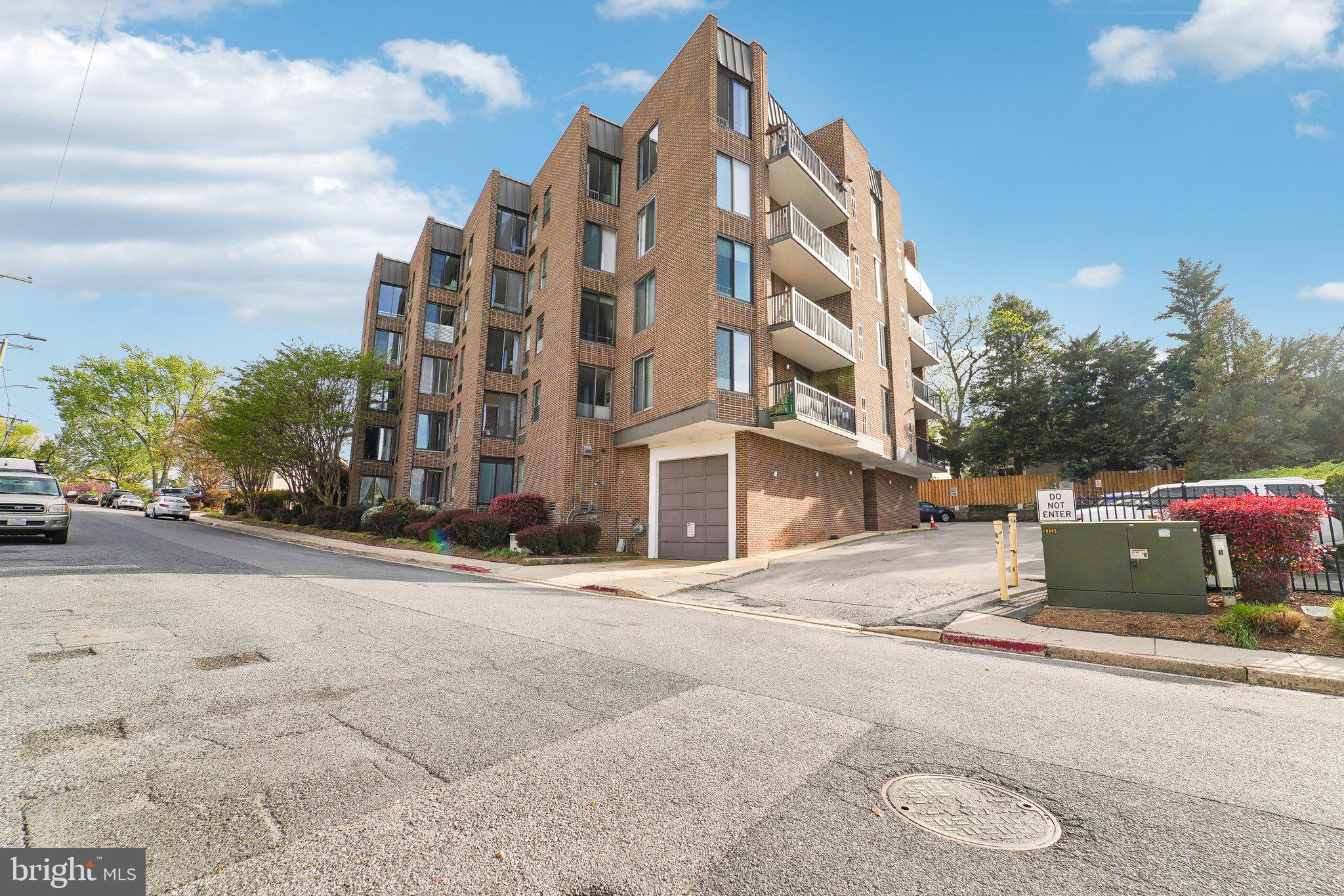 NEWPORT CONDOMINIUMS - Residential