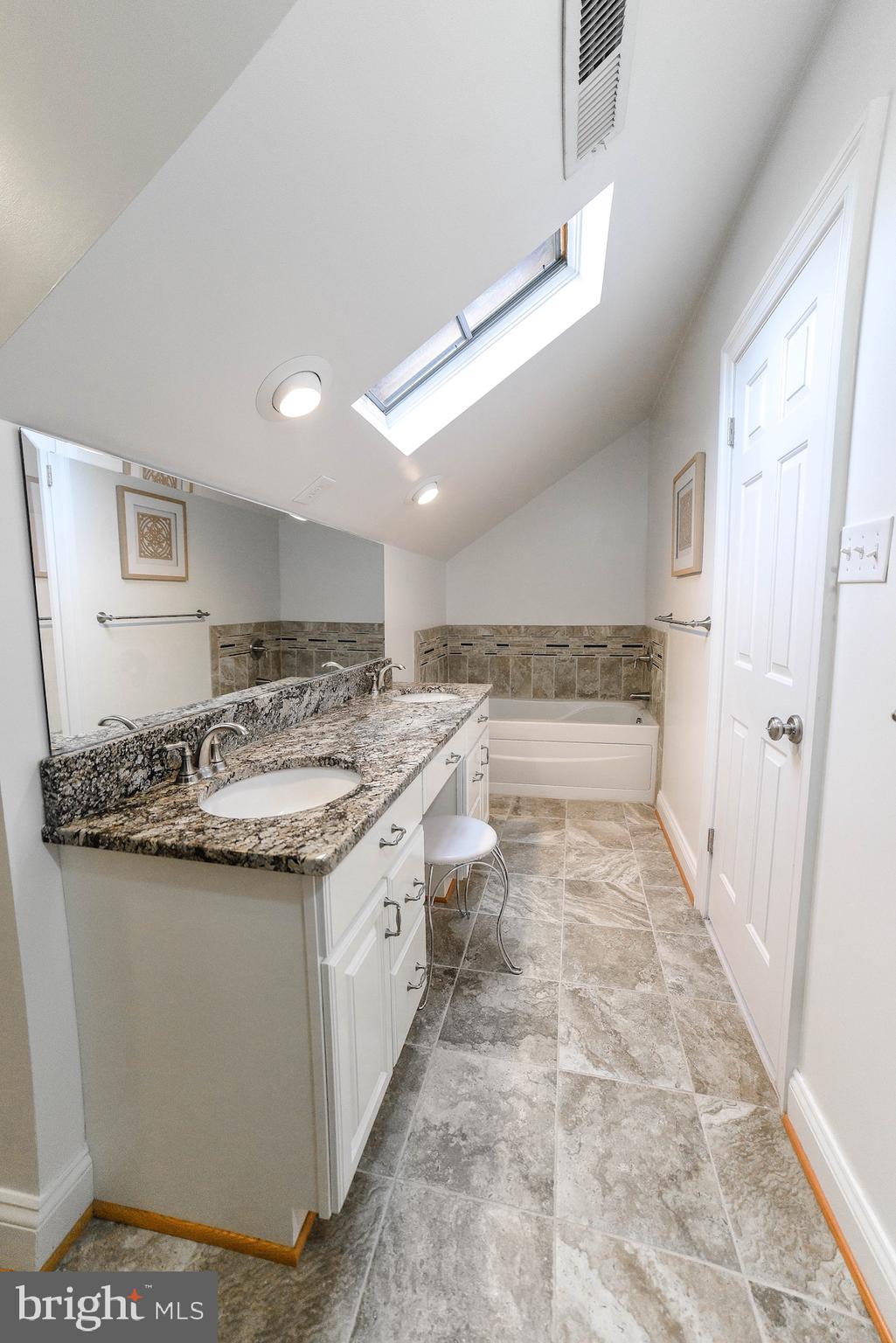 CLARKS RUN - Residential