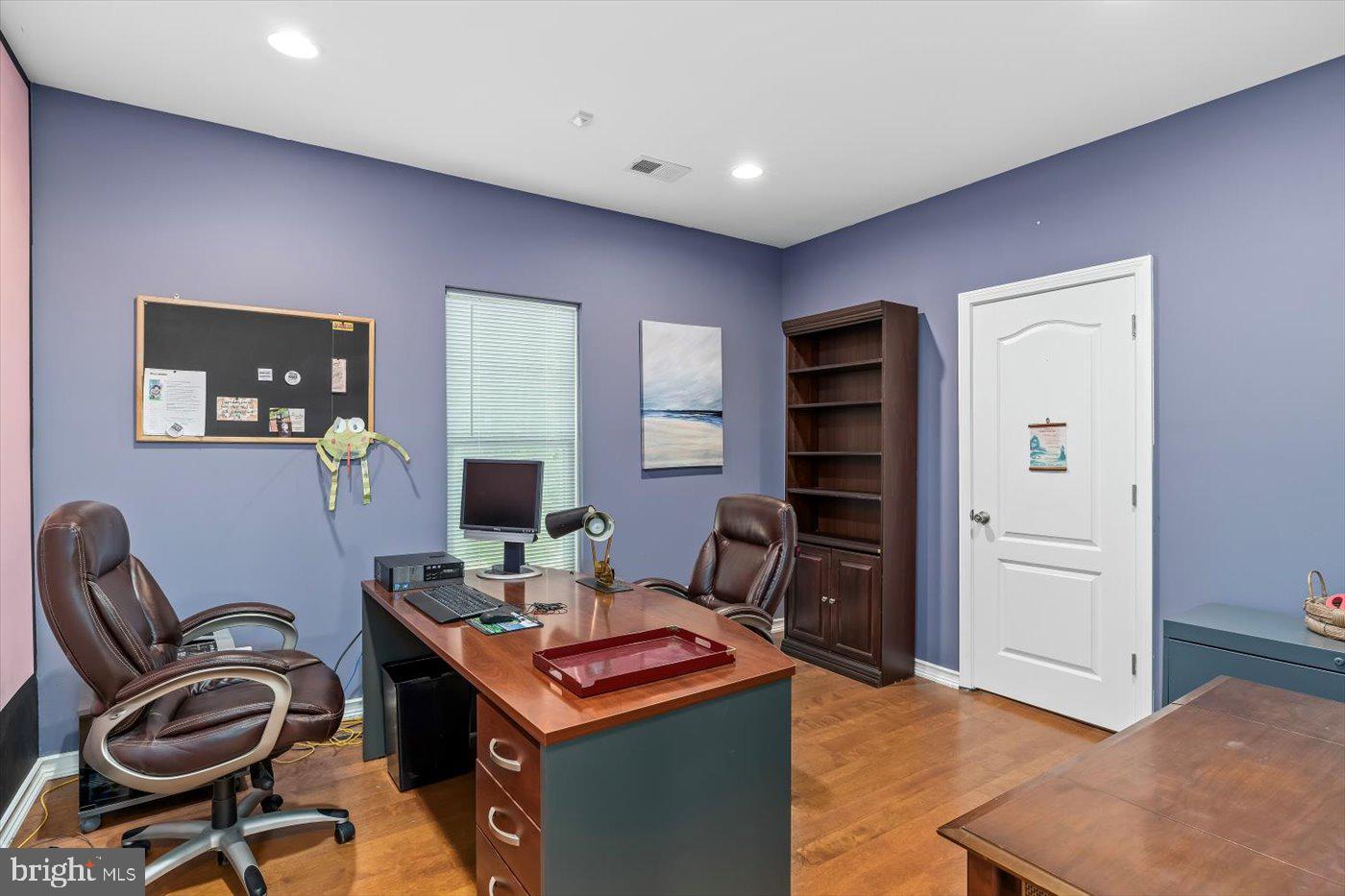 MEADOWLAND - Residential