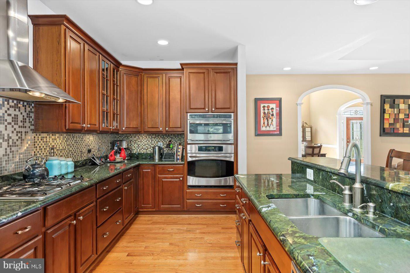 MEADOWLAND - Residential