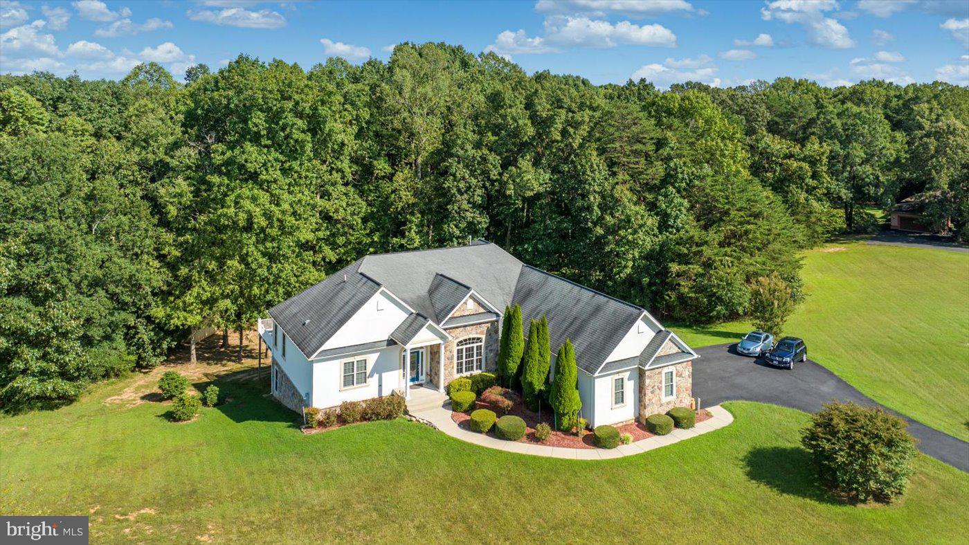 MEADOWLAND - Residential