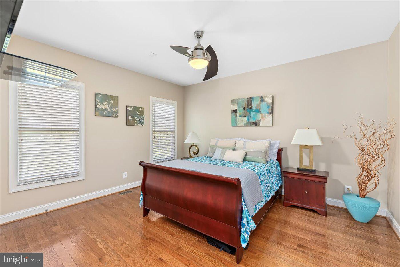 MEADOWLAND - Residential