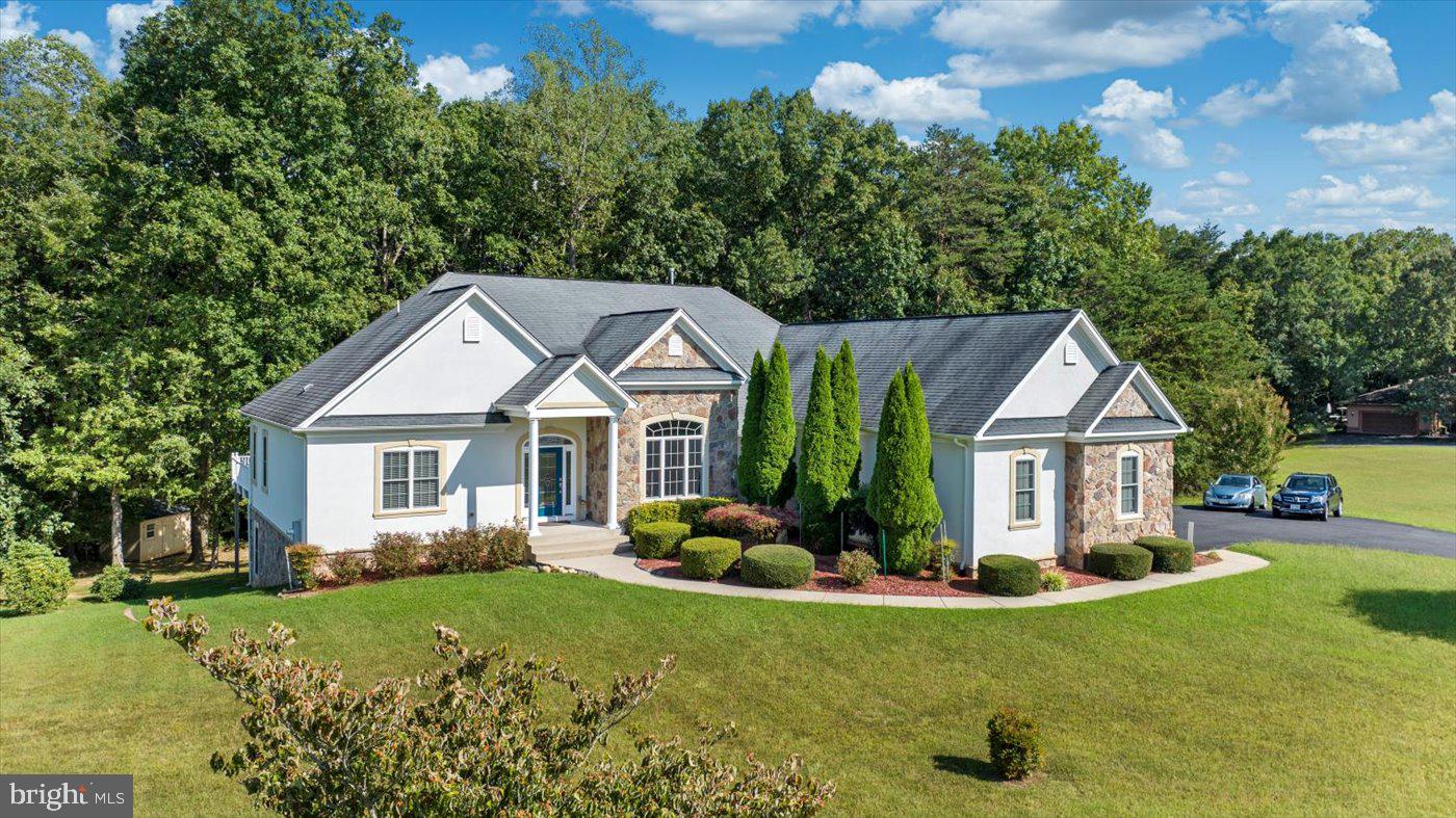 MEADOWLAND - Residential