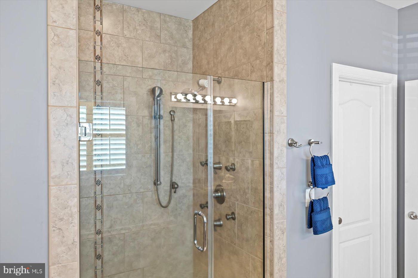 MEADOWLAND - Residential