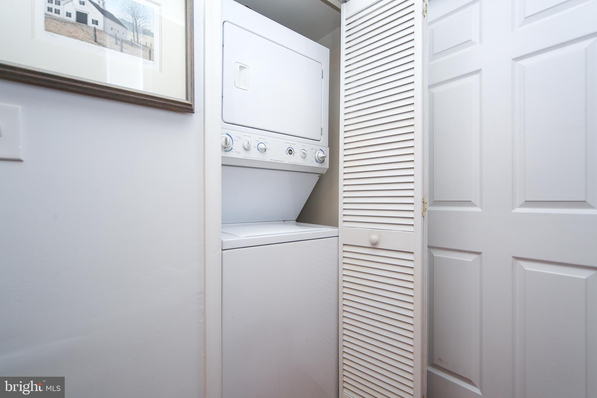 EAST FALLS - Residential