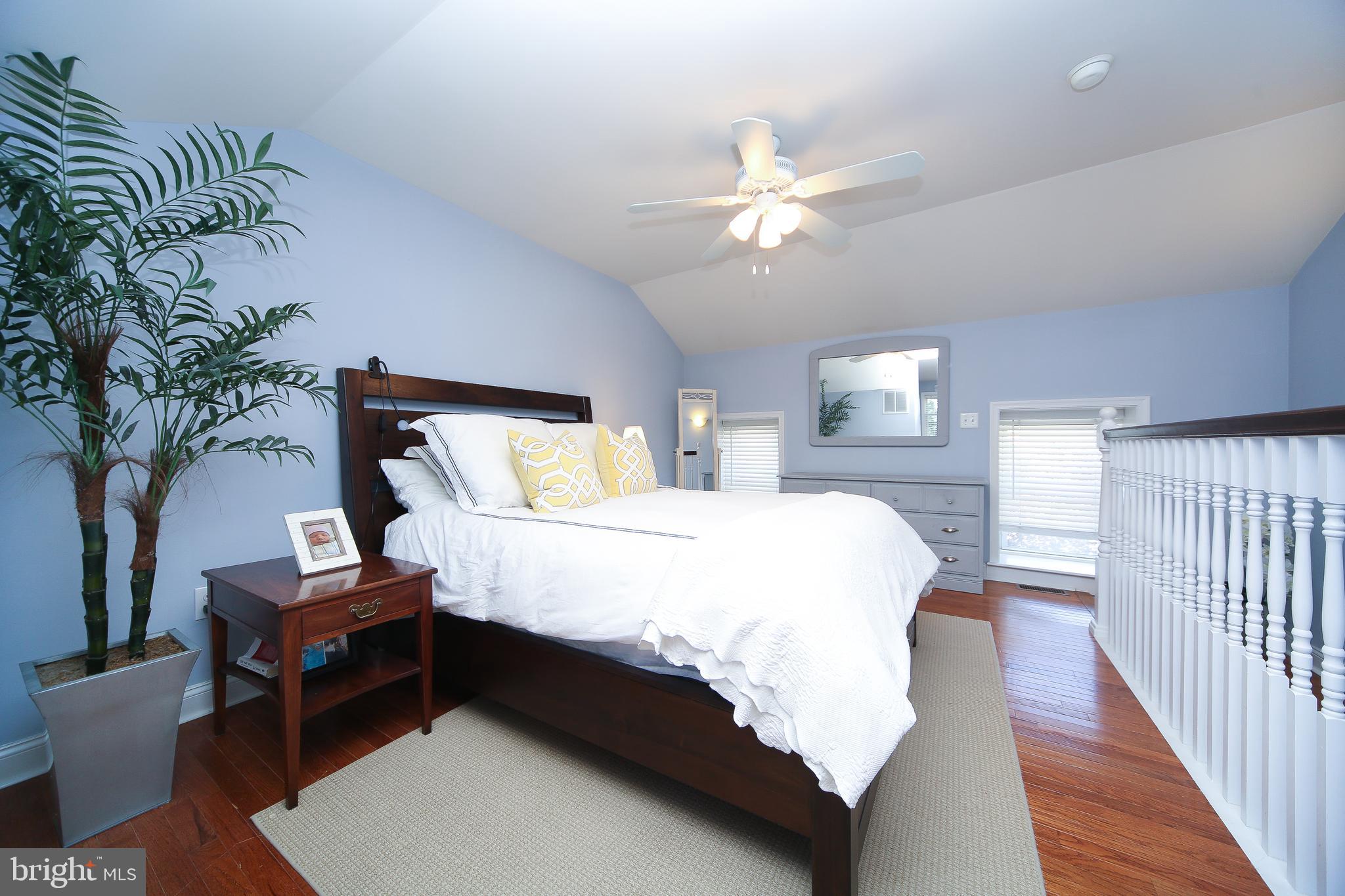 EAST FALLS - Residential