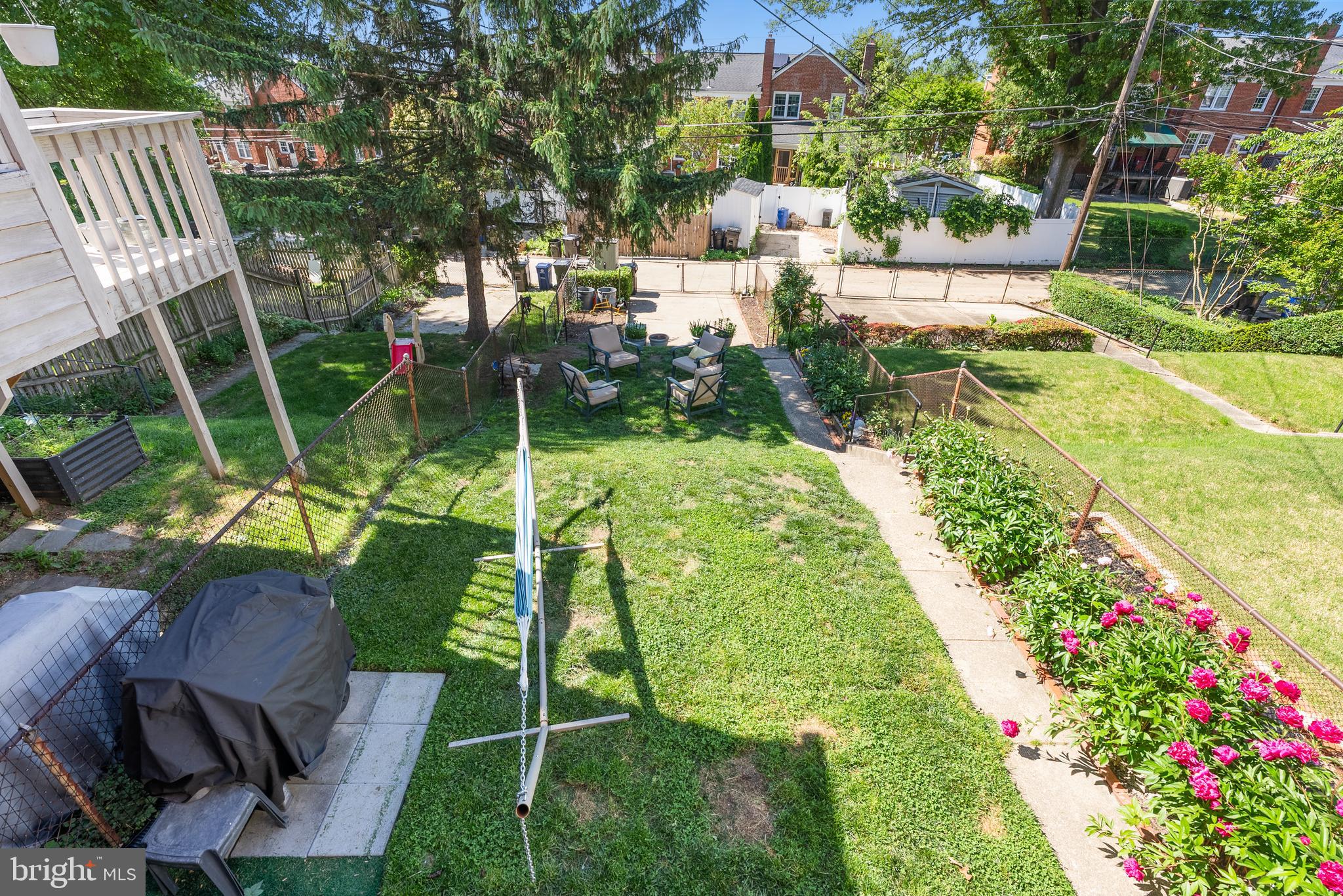 1569 DOXBURY ROAD