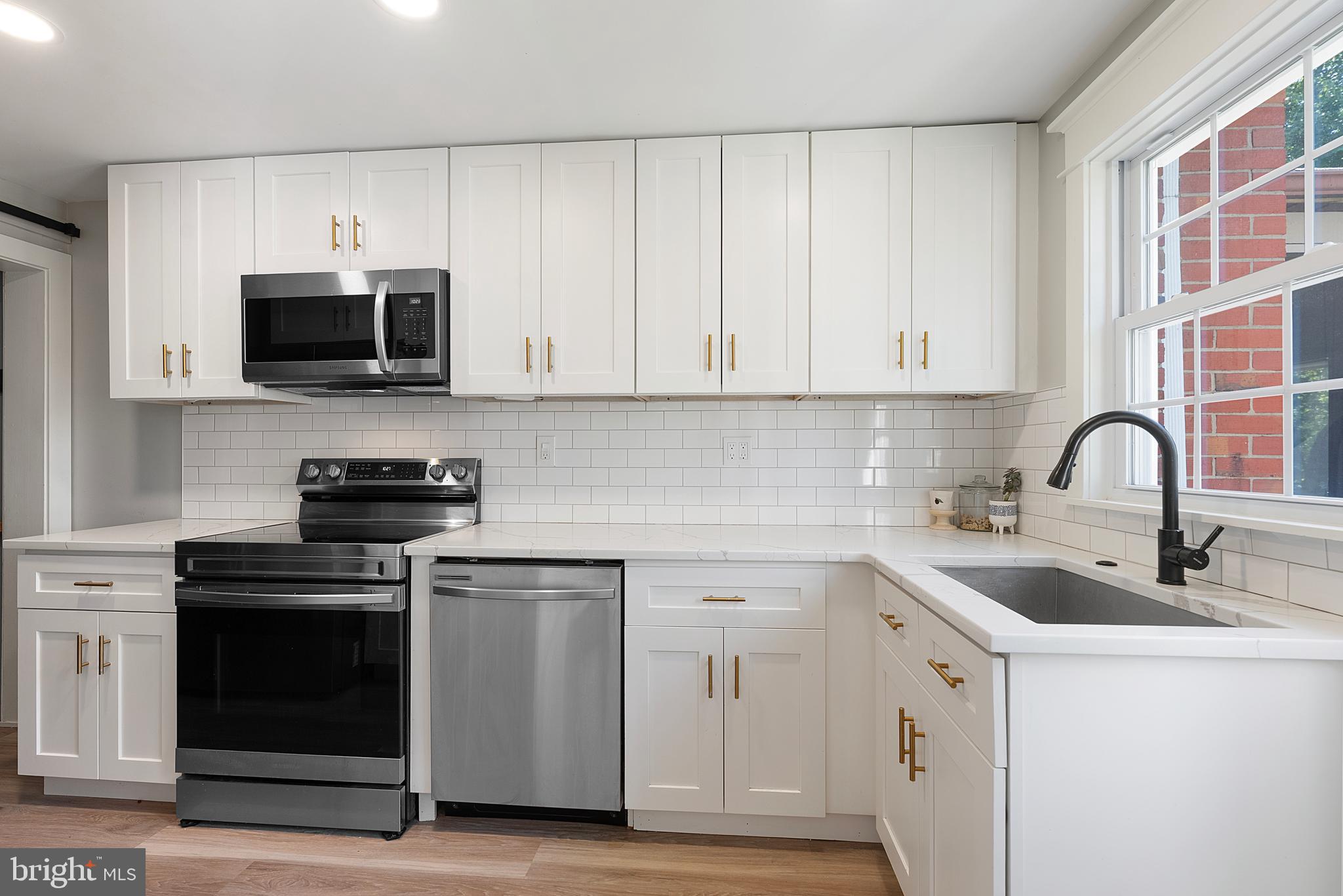 LOCH RAVEN MANOR - Residential