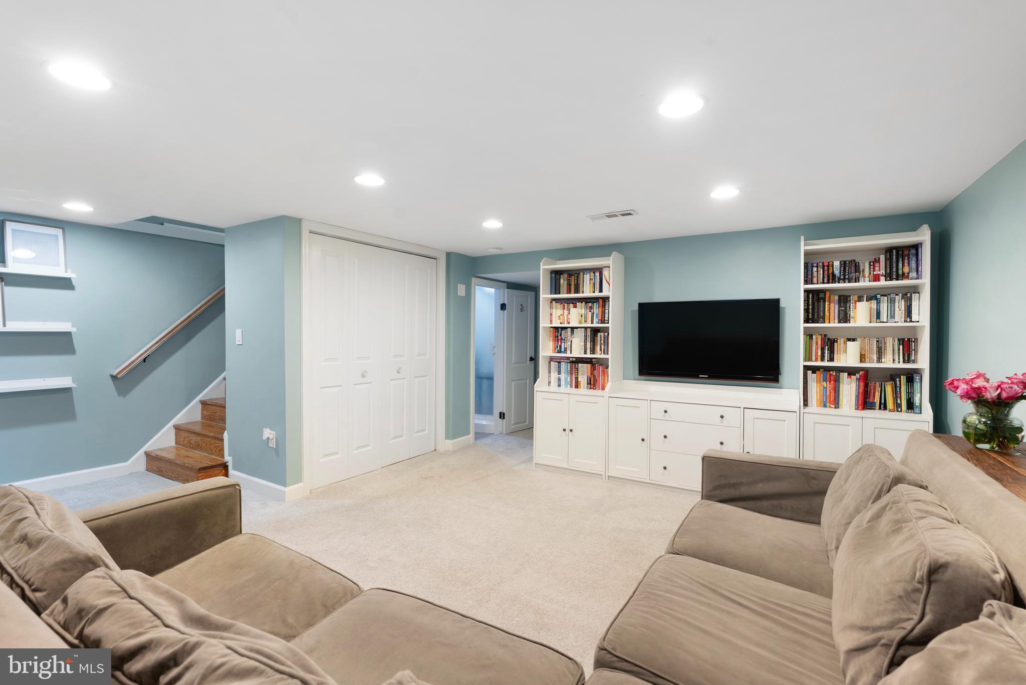LOCH RAVEN MANOR - Residential