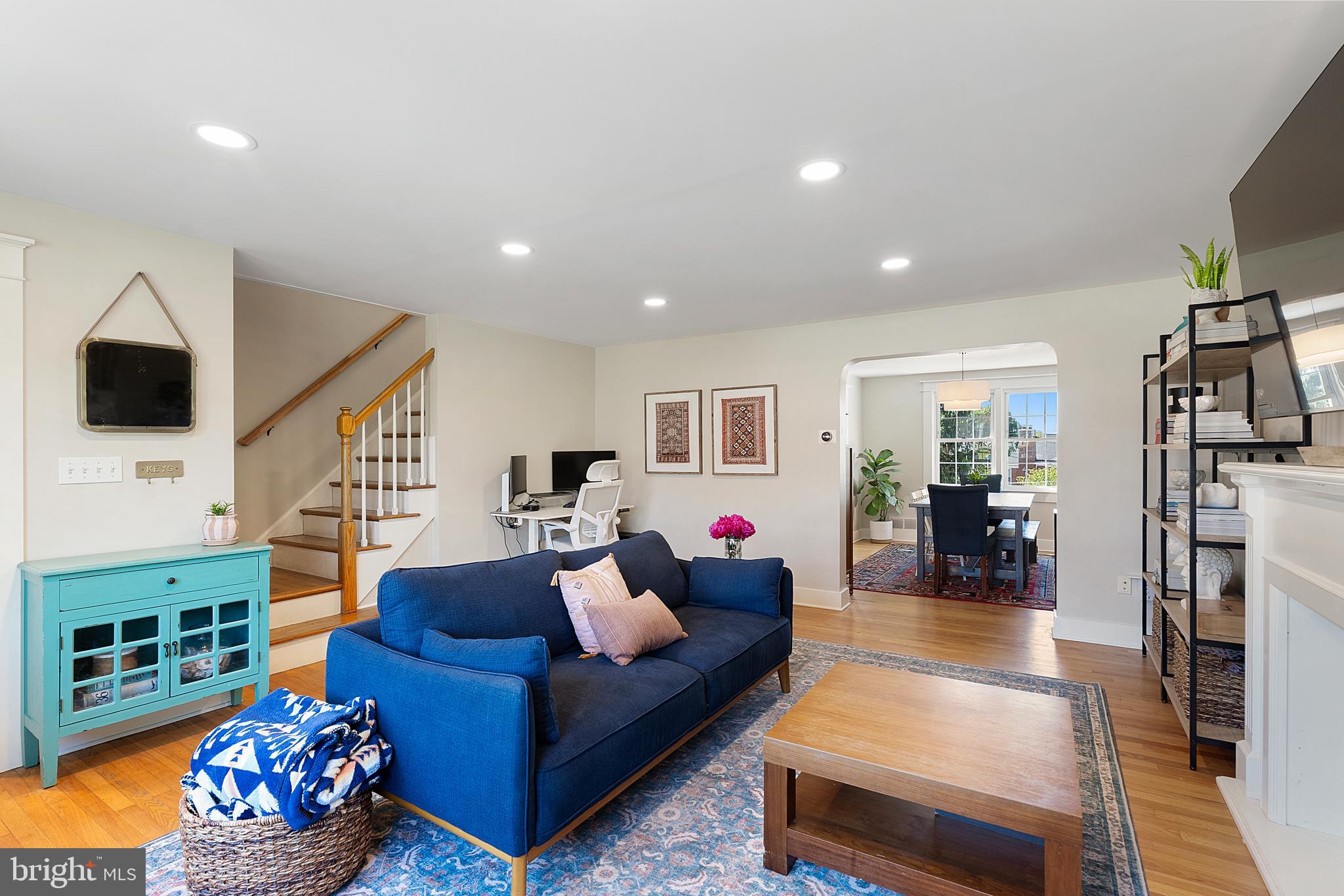 1569 DOXBURY ROAD