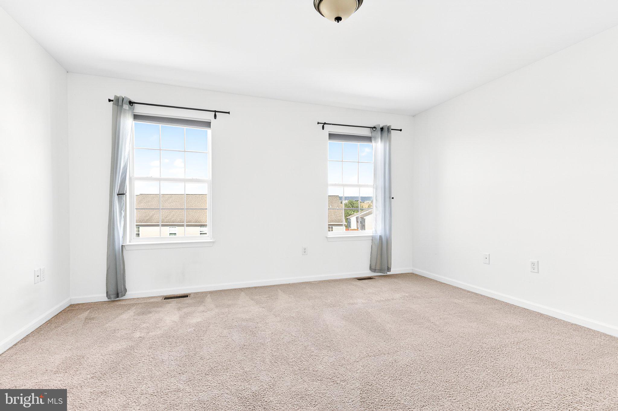 SILVER CREEK - Residential