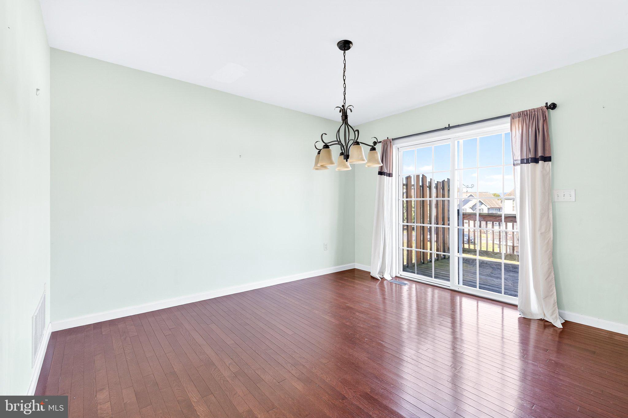 SILVER CREEK - Residential