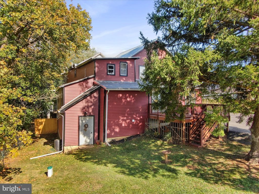 Photo of 19031 Back Rd, DRY RUN, PA 17220 (MLS # PAFL2030924)