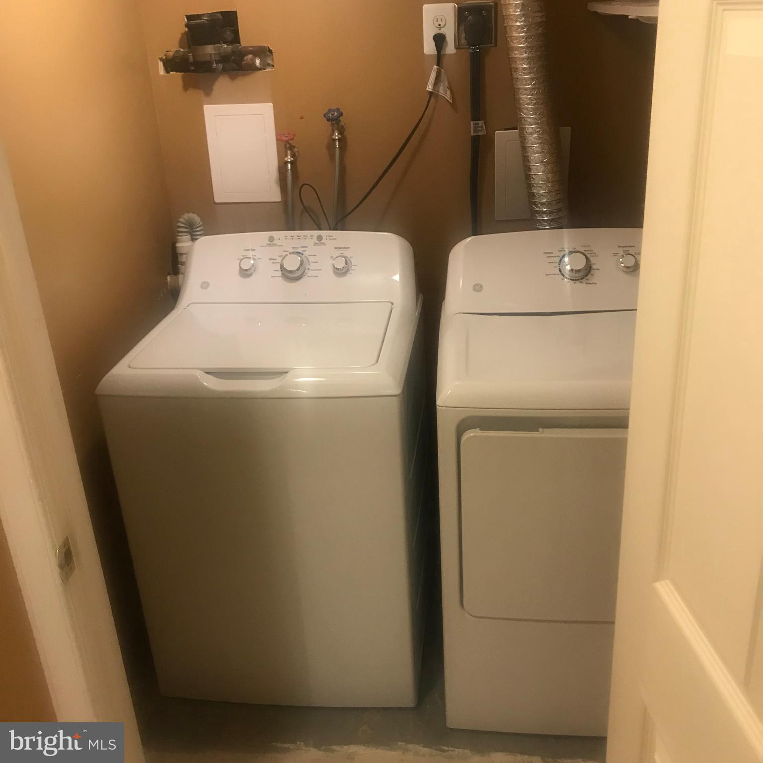 NEWINGTON FOREST - Residential Lease