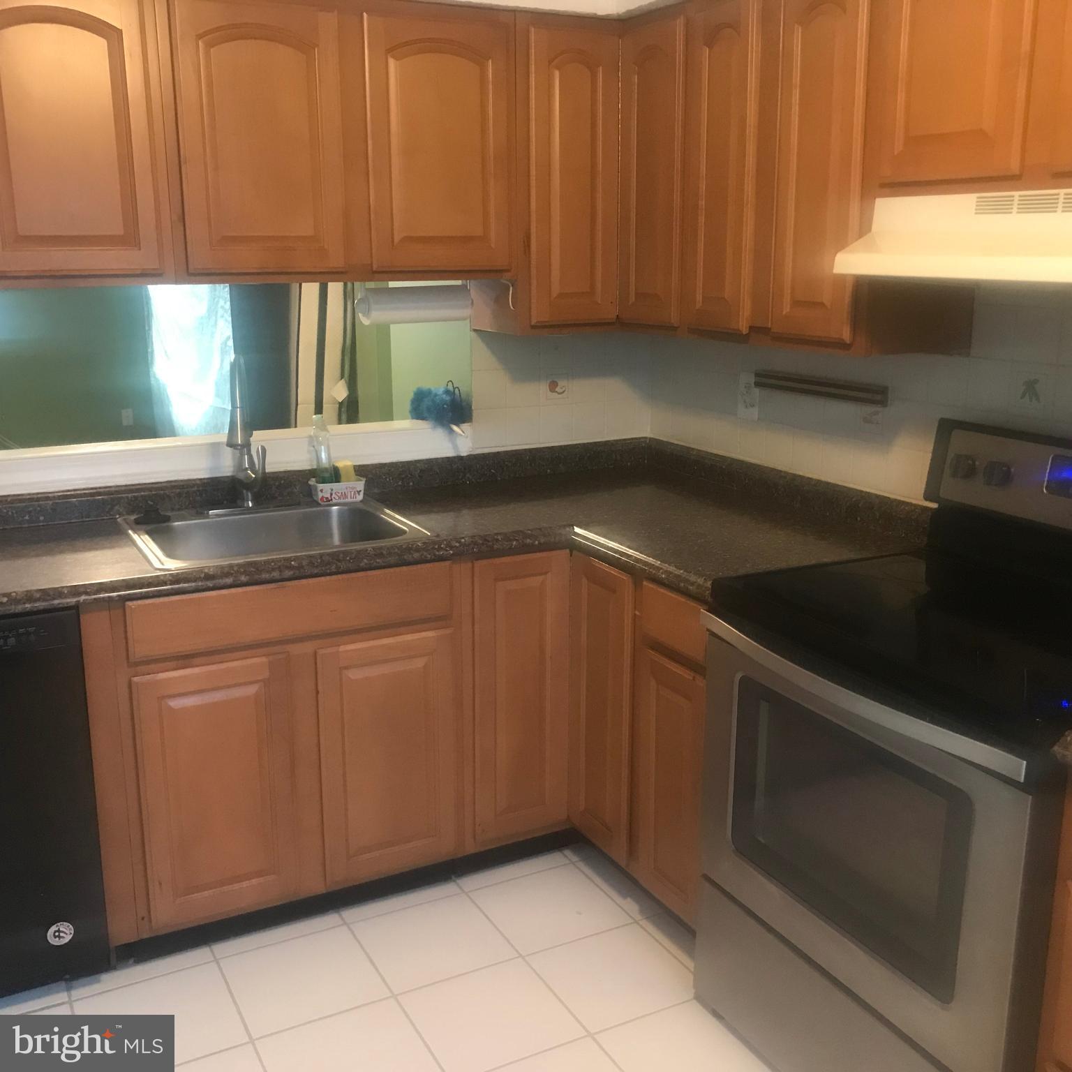 NEWINGTON FOREST - Residential Lease