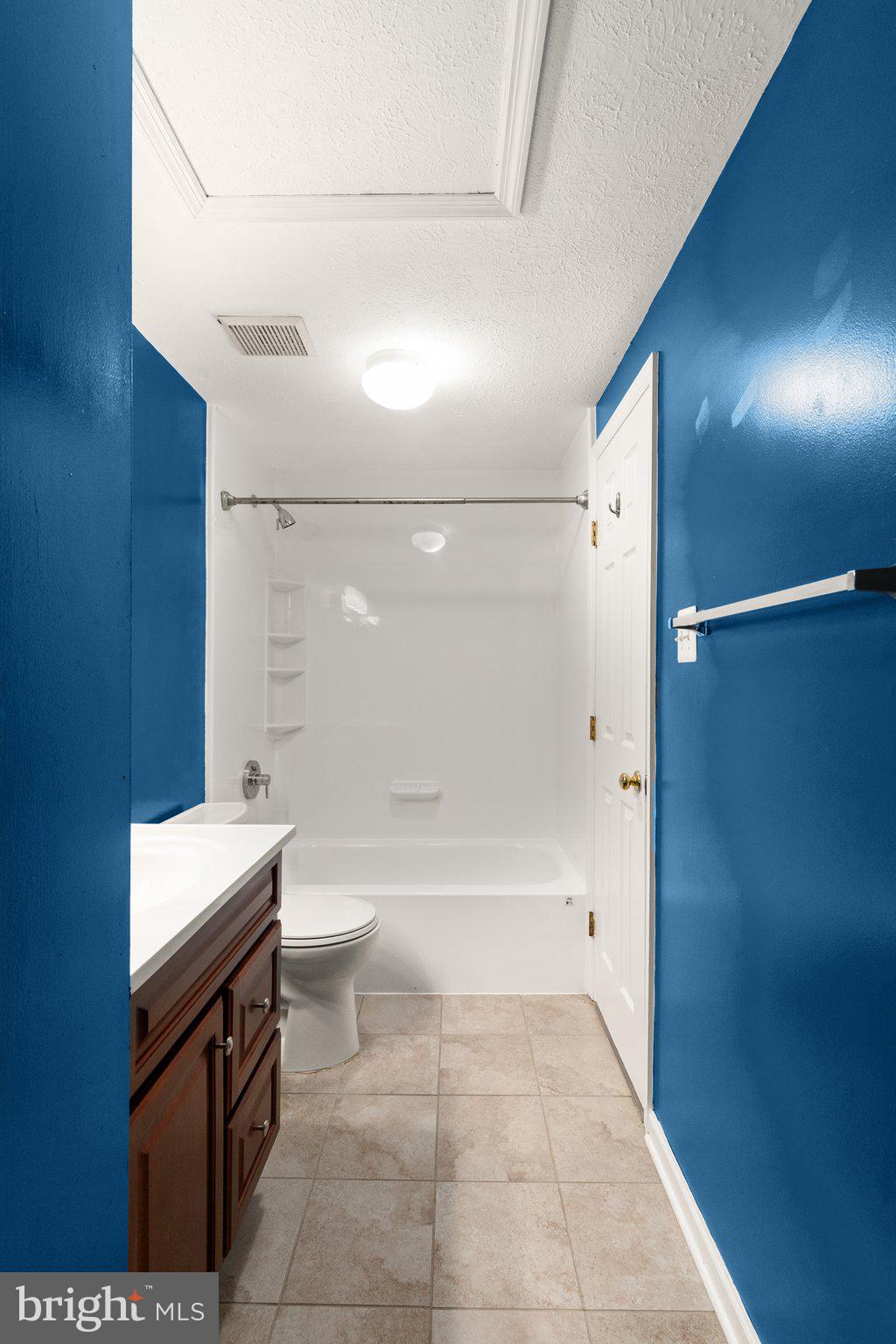 WEST SHORE - Residential