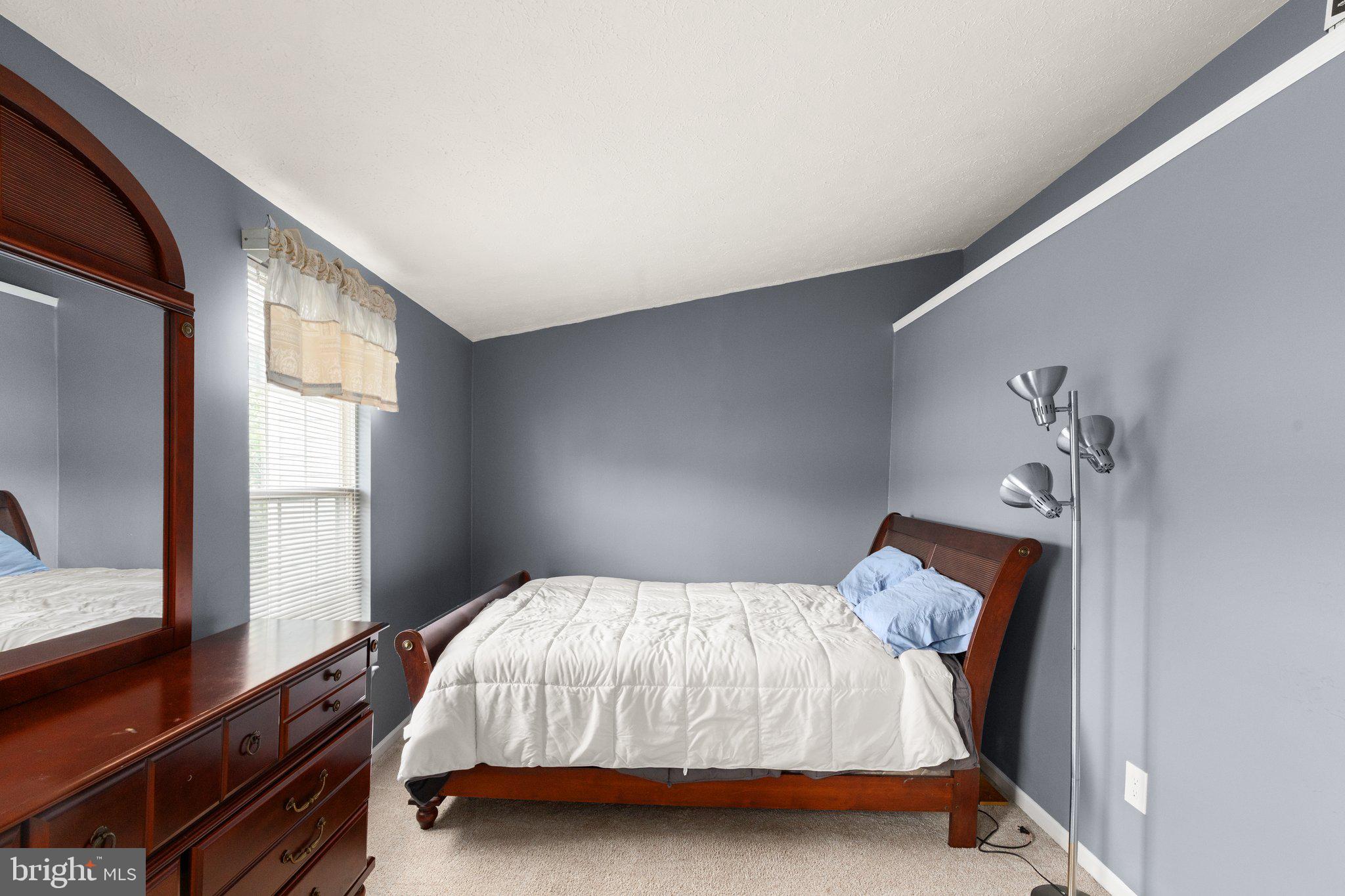 WEST SHORE - Residential