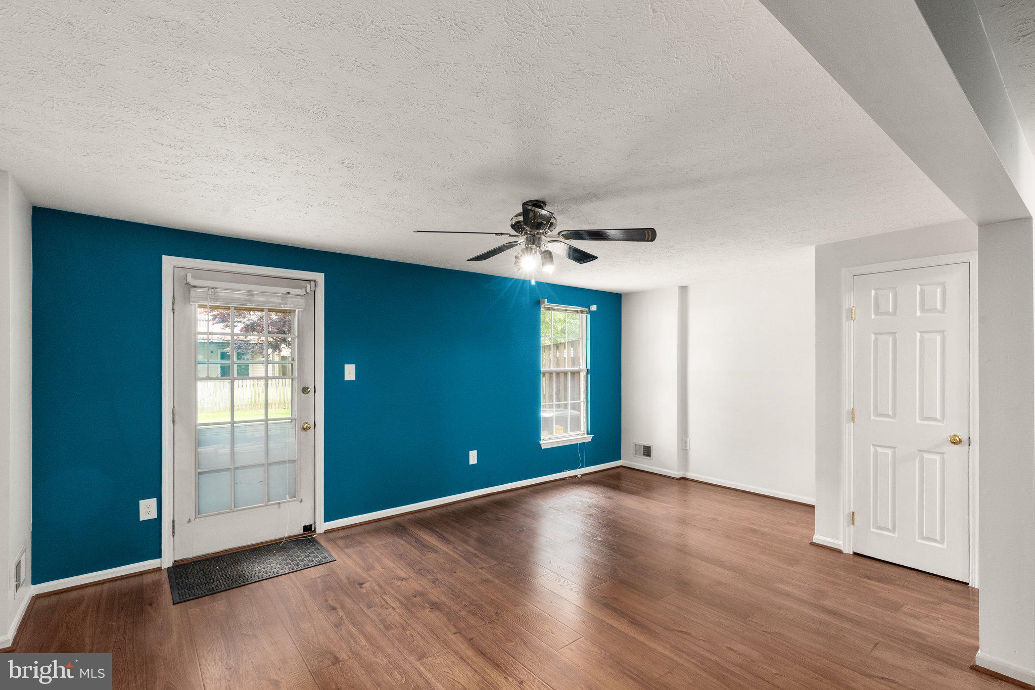 WEST SHORE - Residential