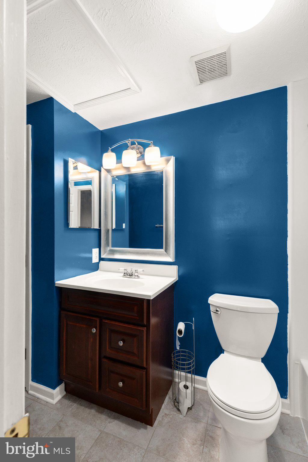 WEST SHORE - Residential