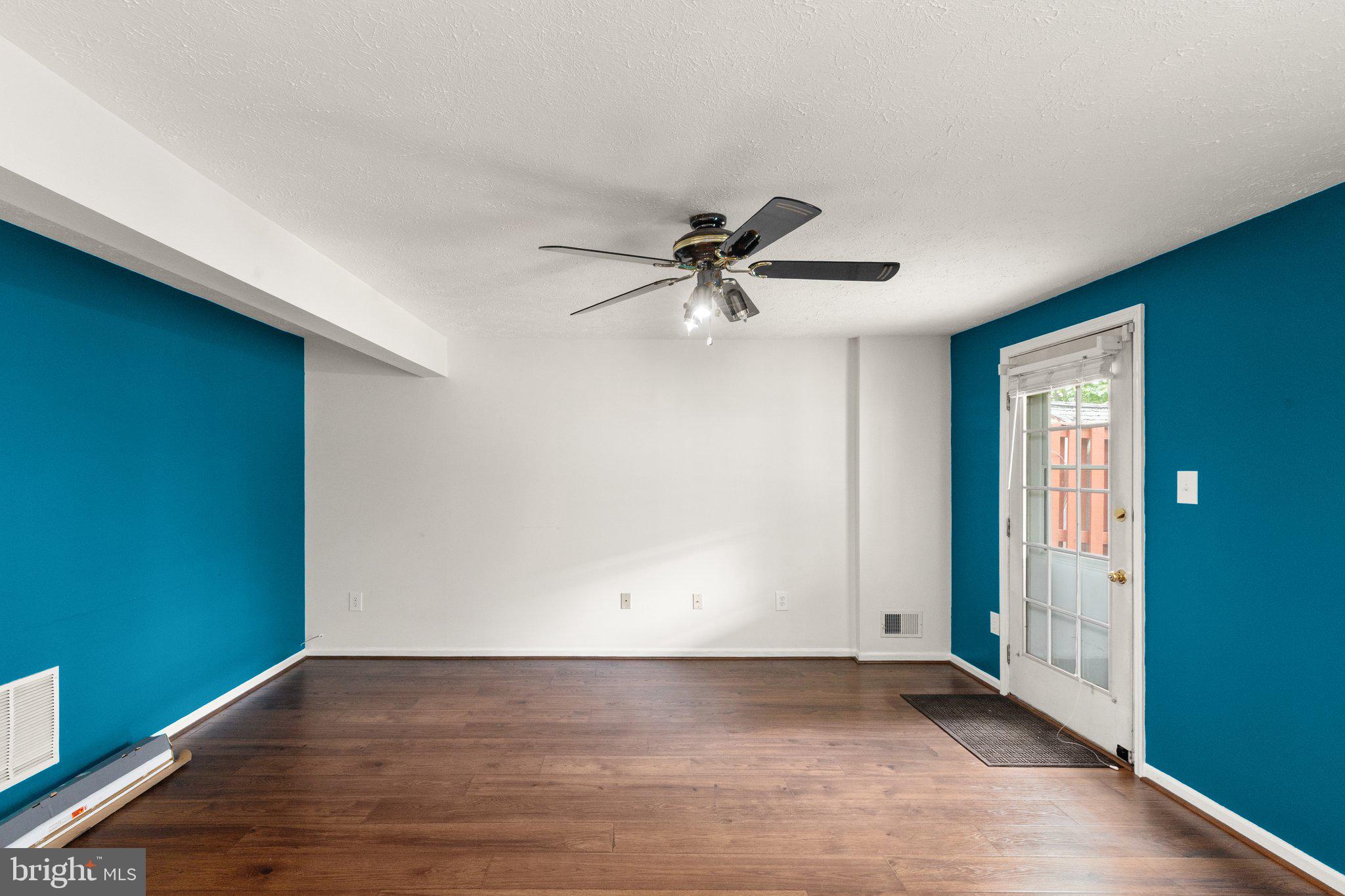 WEST SHORE - Residential