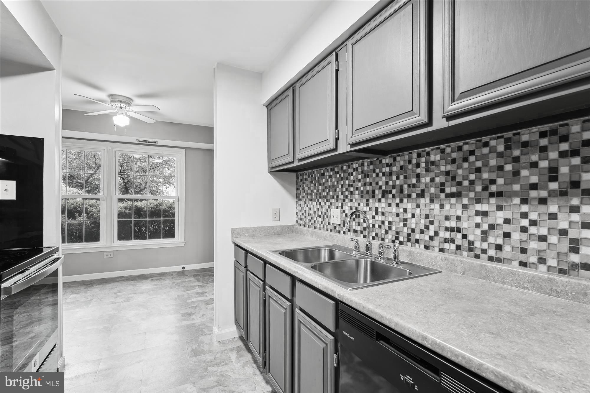 *POSSIBLE $10,000 GRANT( u don’t need to pay back ) ask for John Anselmo ,TRUIST…3% LOW down payment * Must See ! LARGEST TOWNHOME IN QUAIL VALLEY CURRENTLY ON MARKET * NEW LOW PRICE * NEW NEUTRAL PAINT * QUIET Cul-De-Sac ,* 2 YEARS YOUNG HVAC * 5 years YOUNG ROOF *NEW OVEN • TWO PARKING SPACES & Short steps to Play-Ground * * NEAR METRO *RIO/CROWN/270/the 200 ! * MAKE OFFER * WELCOME HOME to this Spacious, Light-Filled home ! Warming Hardwood floors Bring Smiles * Eat-In Kitchen with Pantry * Ceramic Back-Splash & Sleek Stainless & Black Appliances shine*Dining-Area opens to grand
Living-Space & Warming Fireplace* Four Bathrooms please ALL* Upper-Lvl Hall Hardwoods plus 3 Bedrooms and
TWO Baths give comforts* Spacious Primary Suite TWO closets, En-Suite Ceramics, Dual-Vanities, Step-in Shower *
2nd BR w/closet Built-Ins* Lower-Level Family-Rm/Rec-Rm with FRENCH-DRS WALK-OUT to Concrete PATIO for
entertaining, fenced Court-Yard, 4th BATH, TONS of STORAGE* 2 YEARS YOUNG HVAC * 5 years YOUNG ROOF * #gaithersburg # real estate # seller
* Quiet cul-de-sac w/TWO parking-Spaces, POOL/TENNIS/TOT-LOTS* Close to all major
ROUTES/270/200/BELTWAY* Bus Stop near*SHOPPING/RIO/CROWN close-by*
...SEE JERRY'S ALL FIVE-STAR client ZILLOW RATINGS #gaithersburg #homes #real estate #for sale by owner #fsbo #rio #crown #for sale