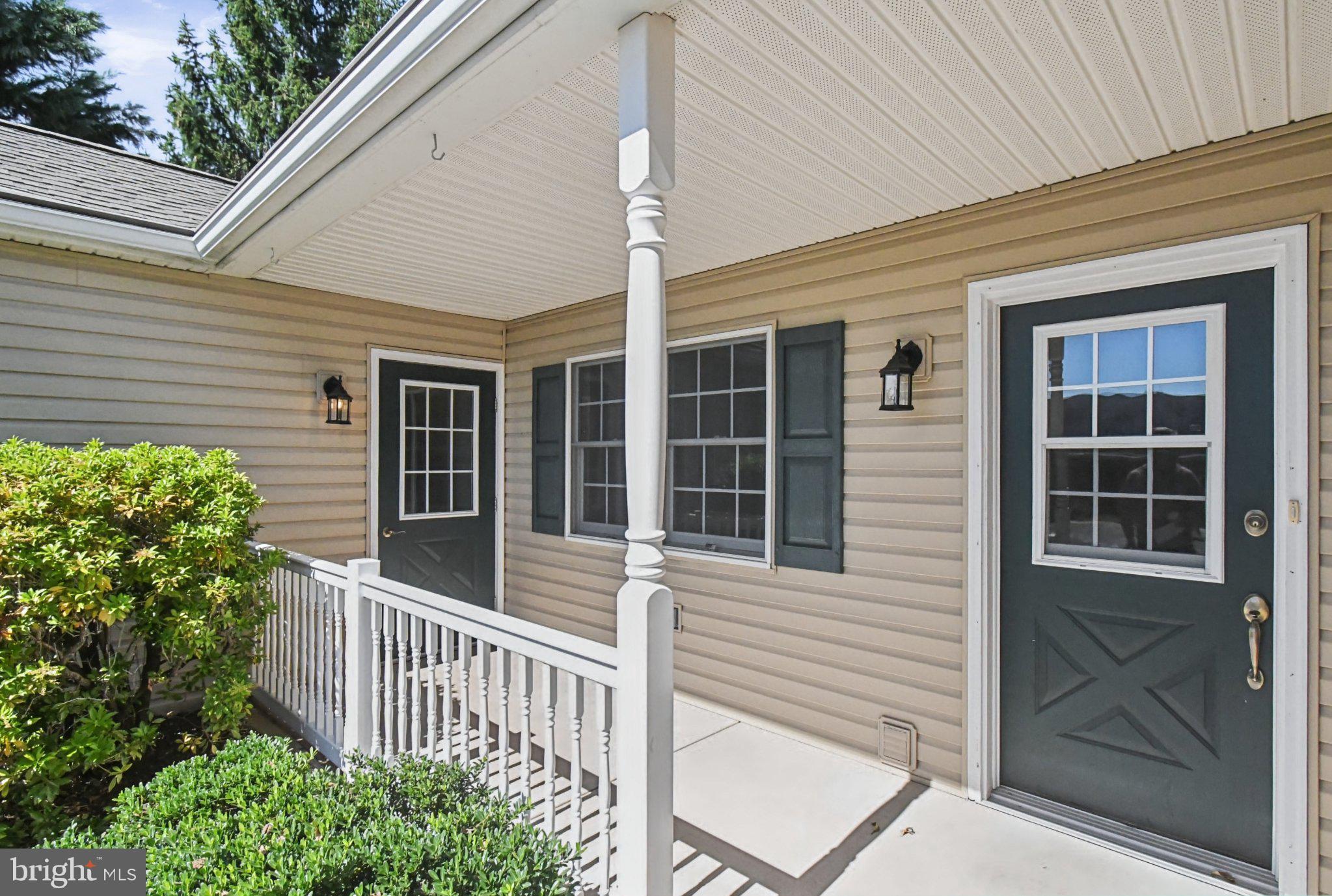 2461 E HIGH STREET EC