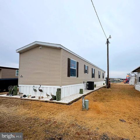Mobile Home For Sale - 38025 Rabbit Road #101<br/> OCEAN VIEW, DE 19970