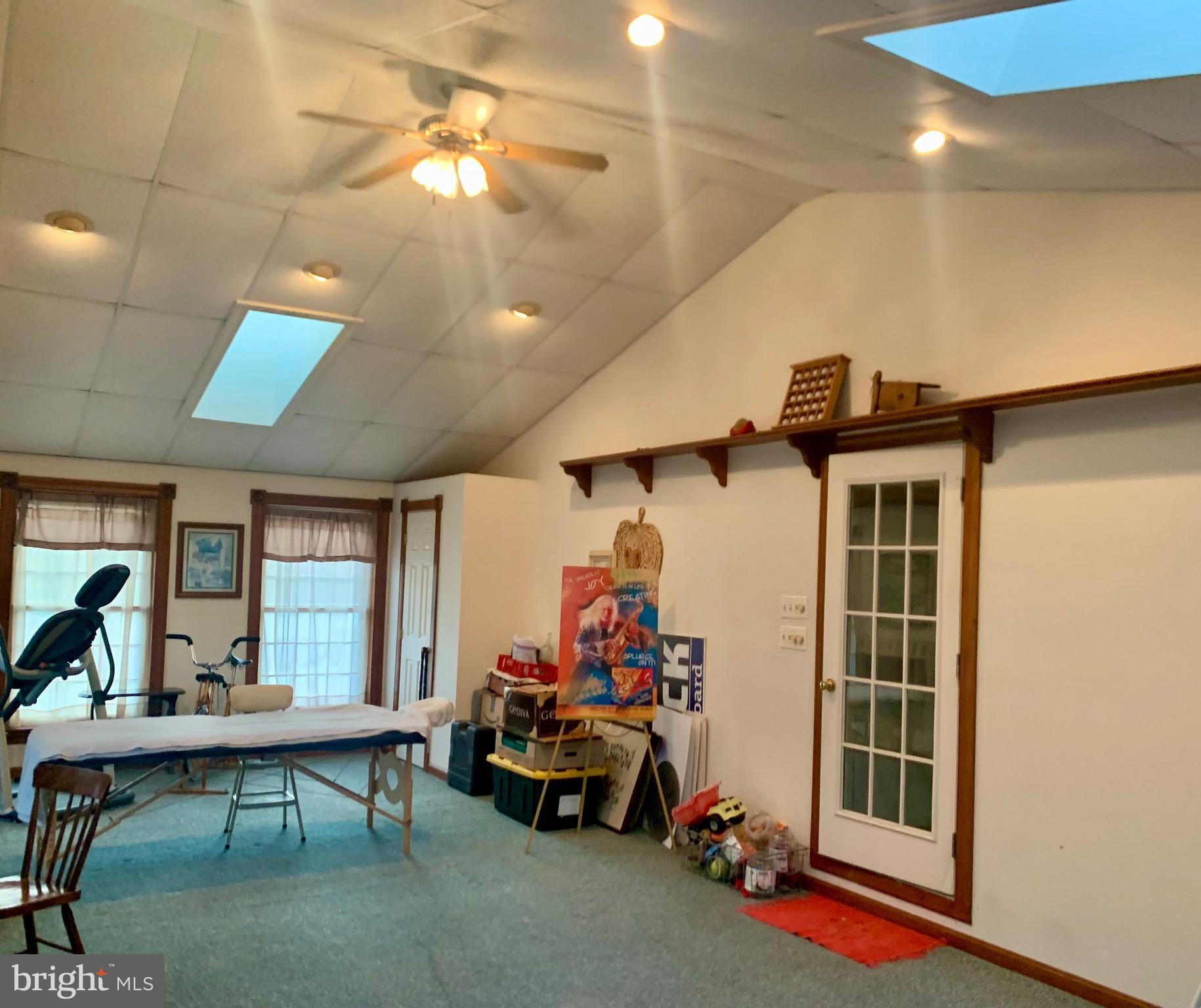 ROGERS HILLSIDE VIEW - Residential