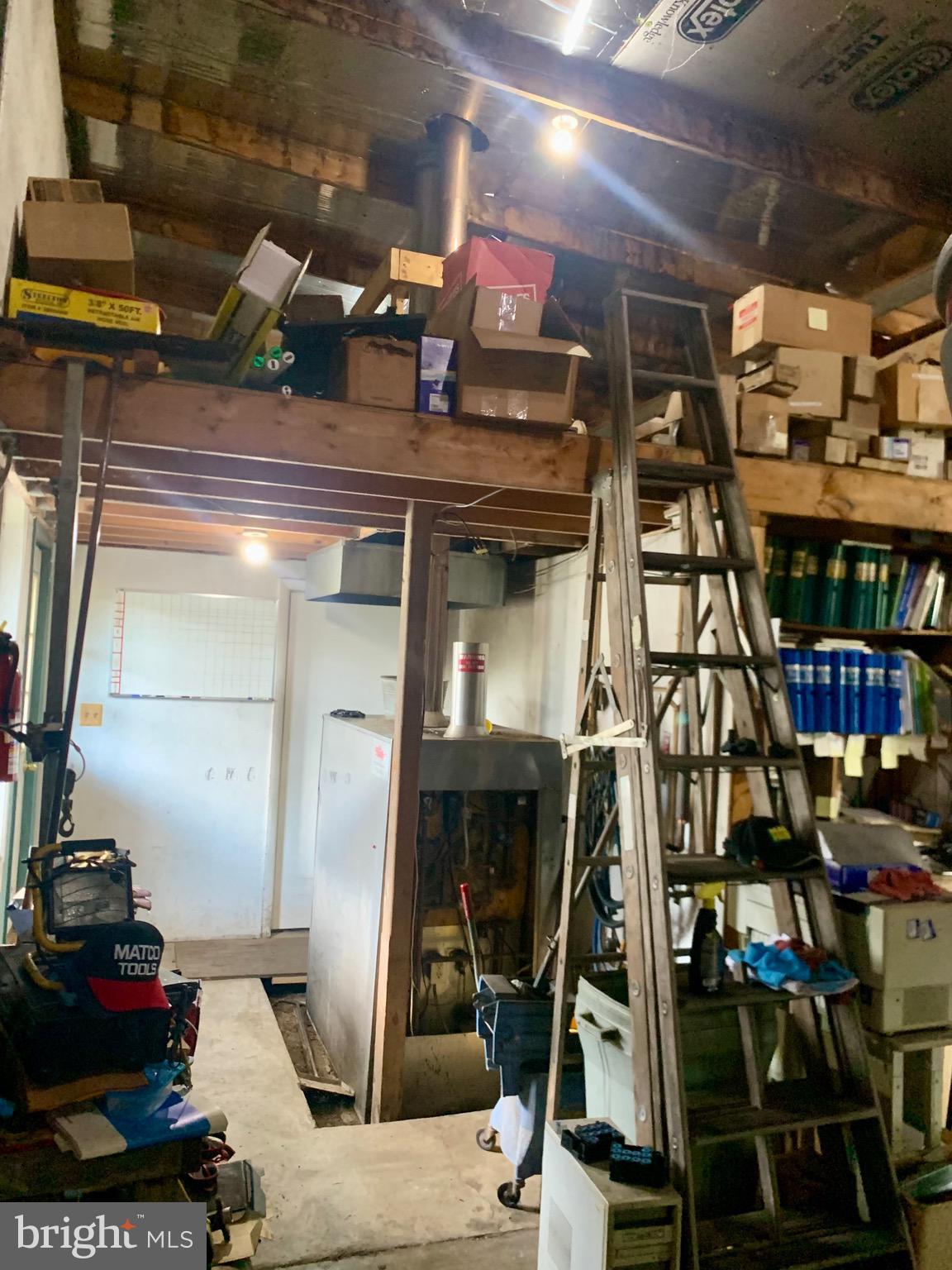 ROGERS HILLSIDE VIEW - Residential