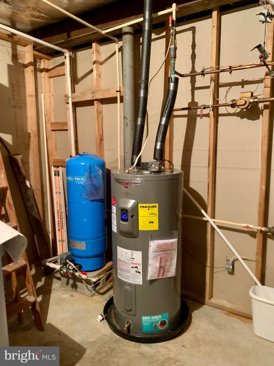 ROGERS HILLSIDE VIEW - Residential