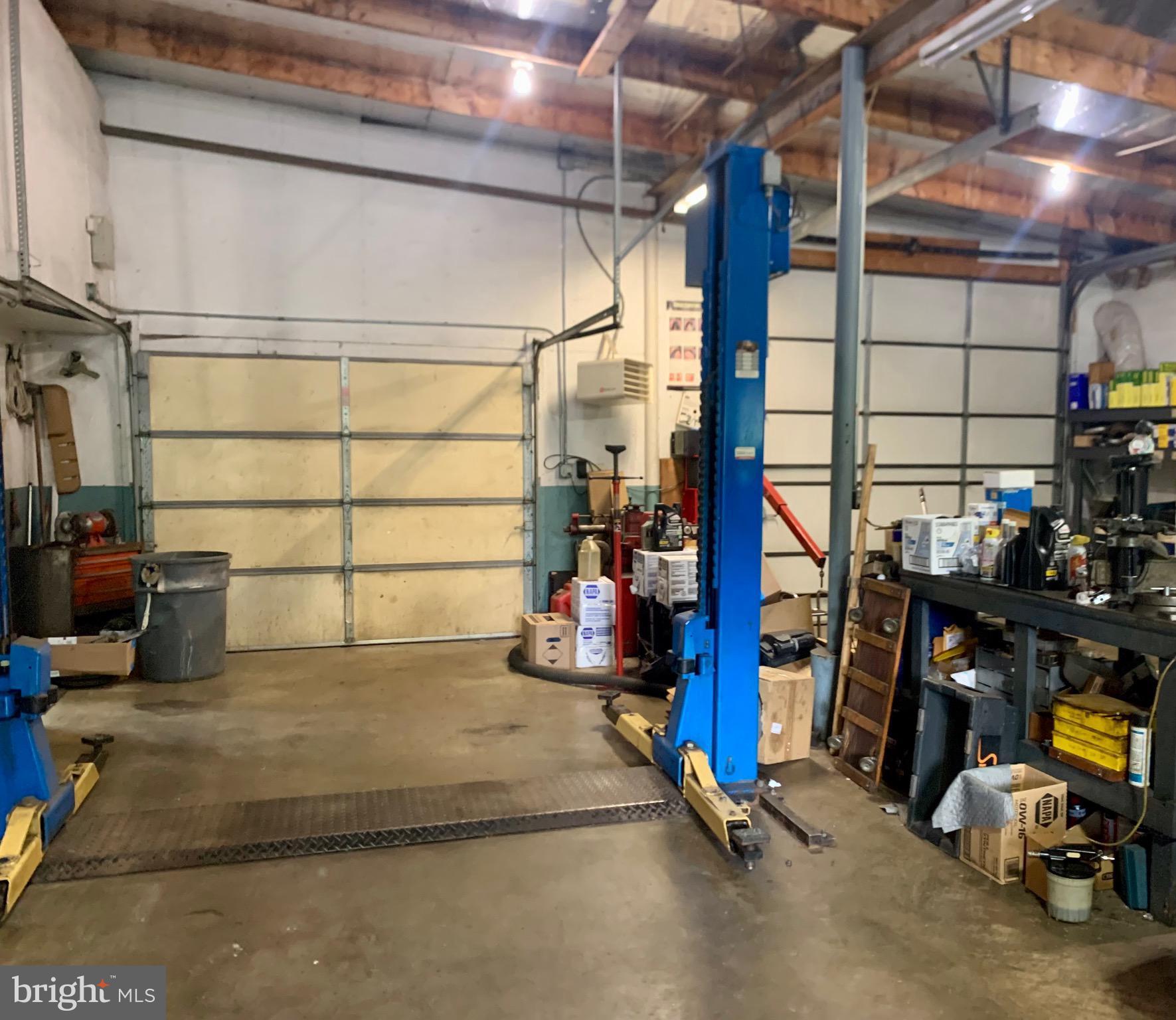 ROGERS HILLSIDE VIEW - Residential