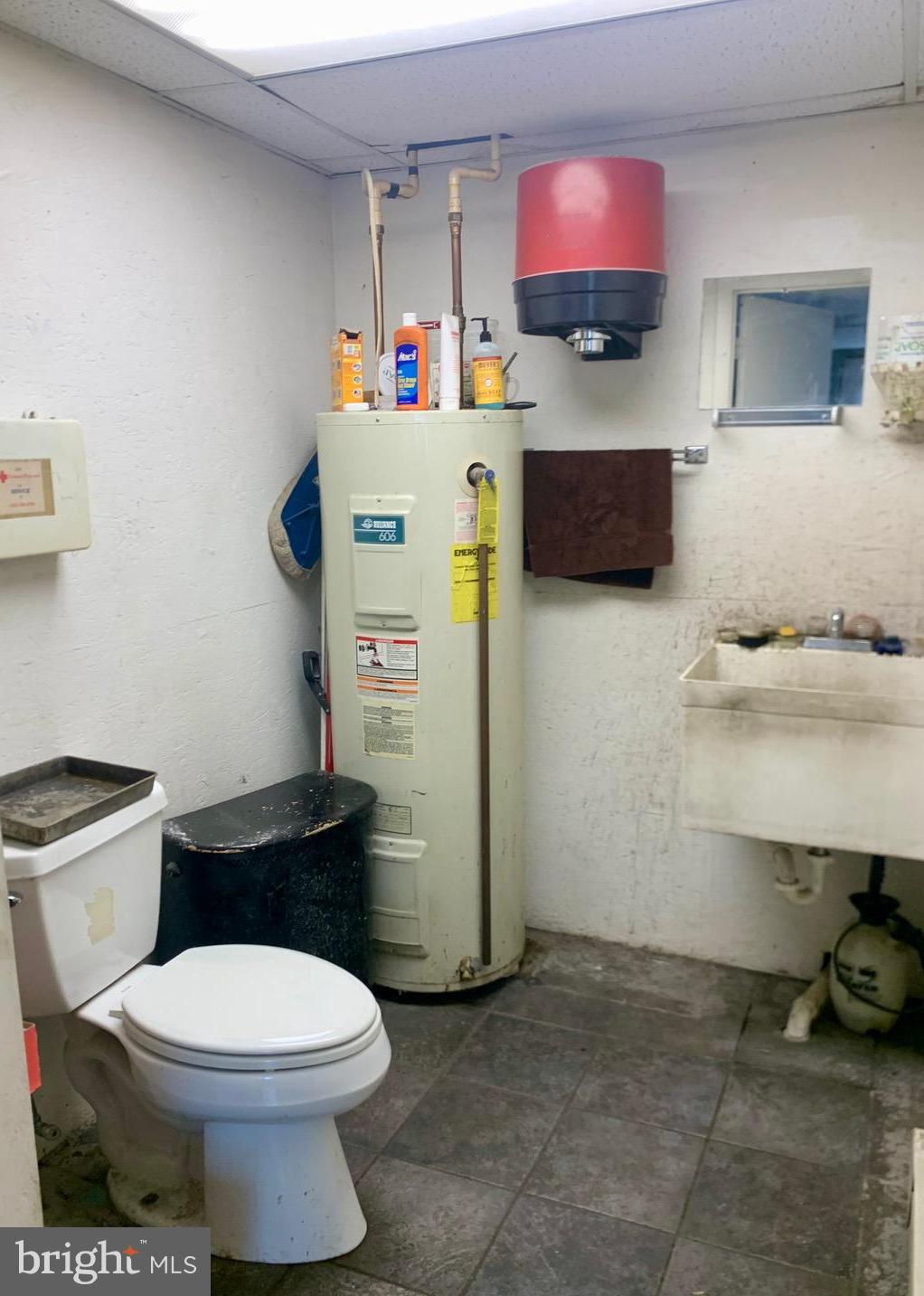 ROGERS HILLSIDE VIEW - Residential