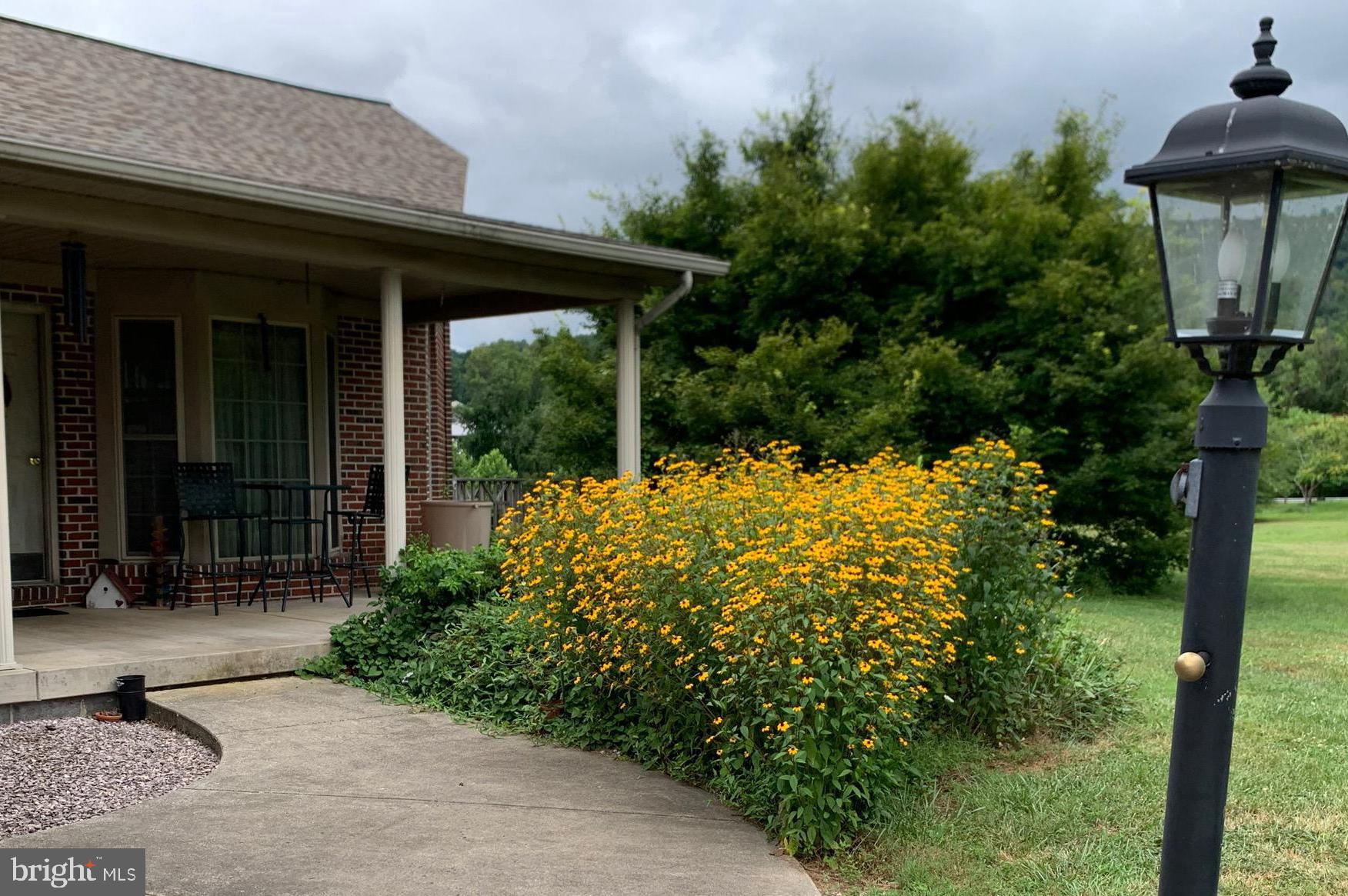 ROGERS HILLSIDE VIEW - Residential