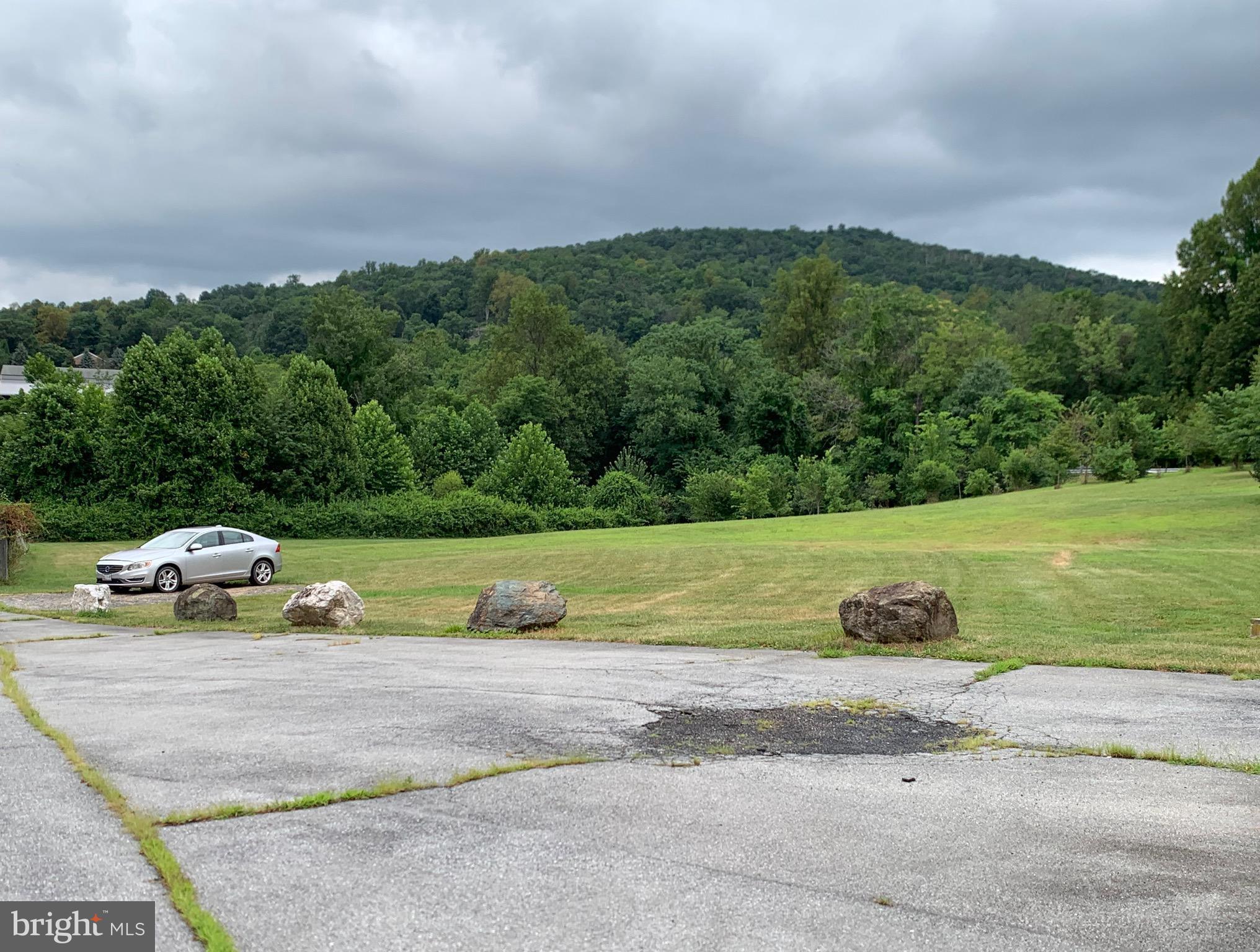 ROGERS HILLSIDE VIEW - Residential