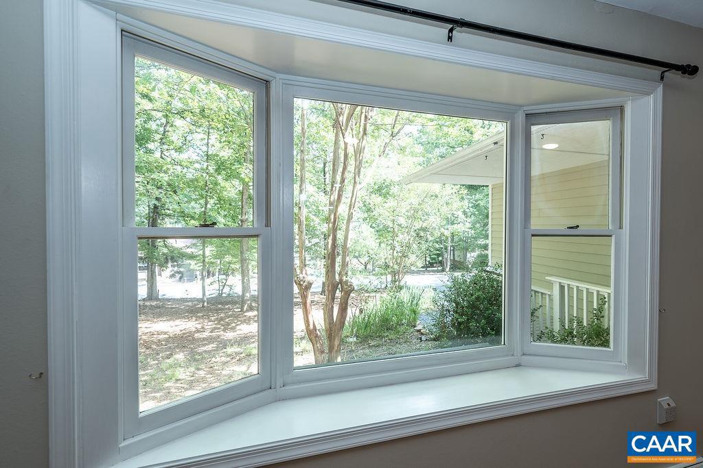 LAKE MONTICELLO - Residential