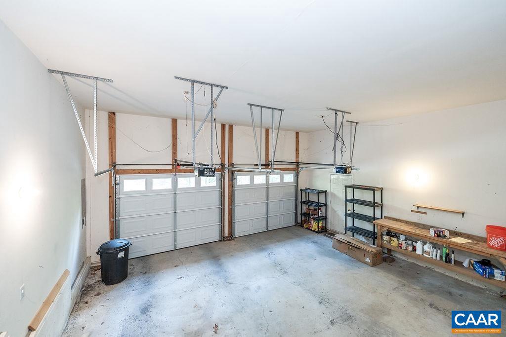 LAKE MONTICELLO - Residential