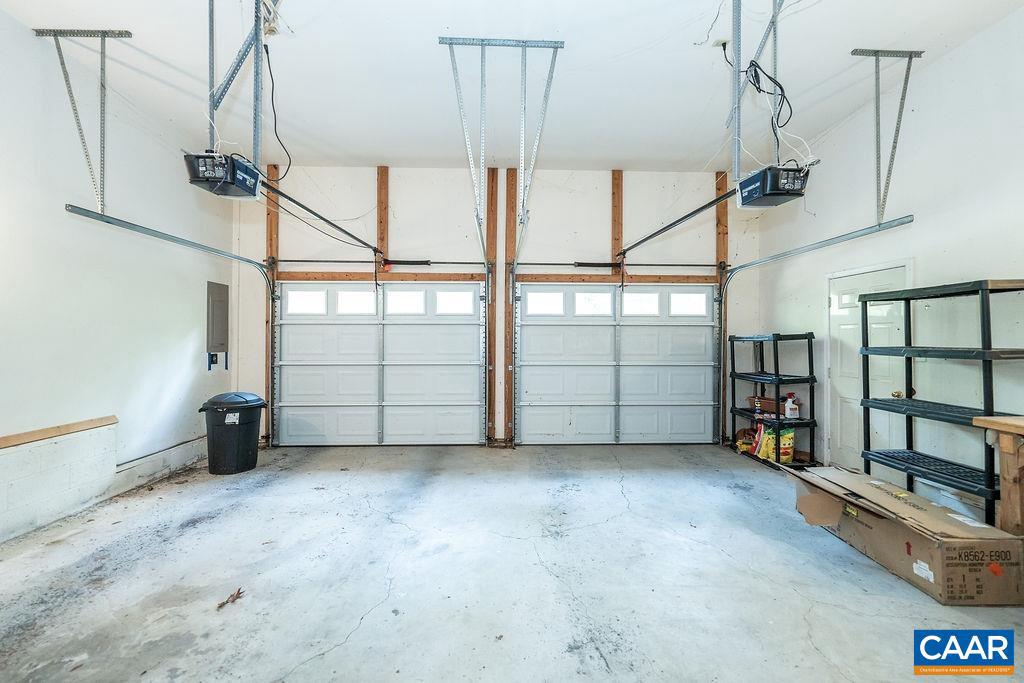 LAKE MONTICELLO - Residential