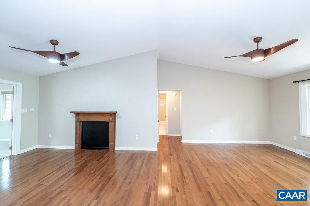 LAKE MONTICELLO - Residential