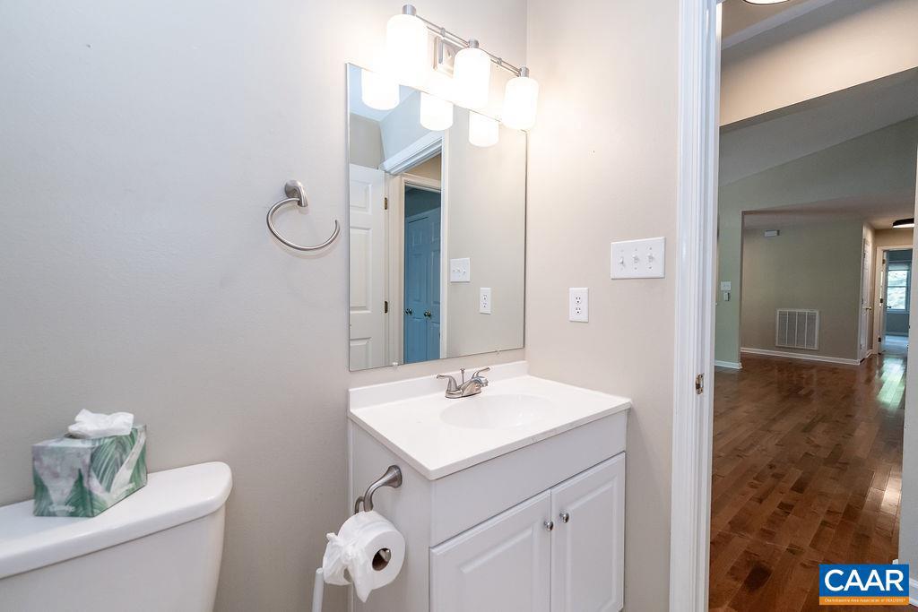 LAKE MONTICELLO - Residential