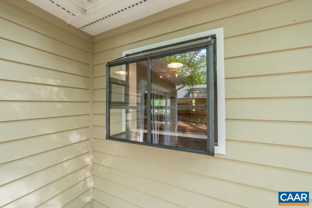 LAKE MONTICELLO - Residential