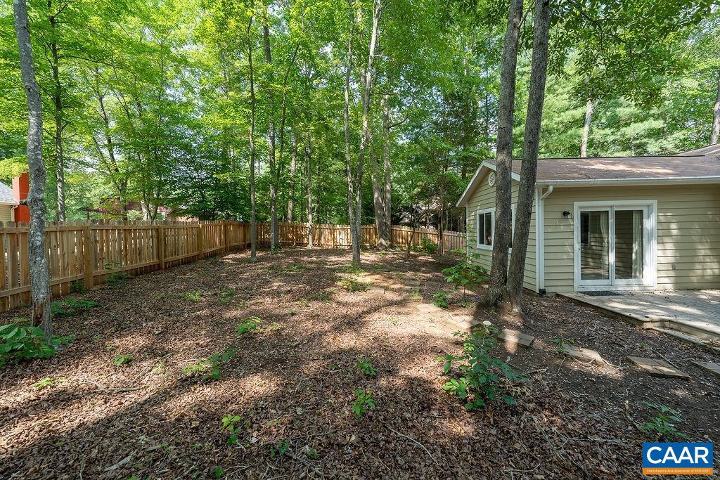 LAKE MONTICELLO - Residential