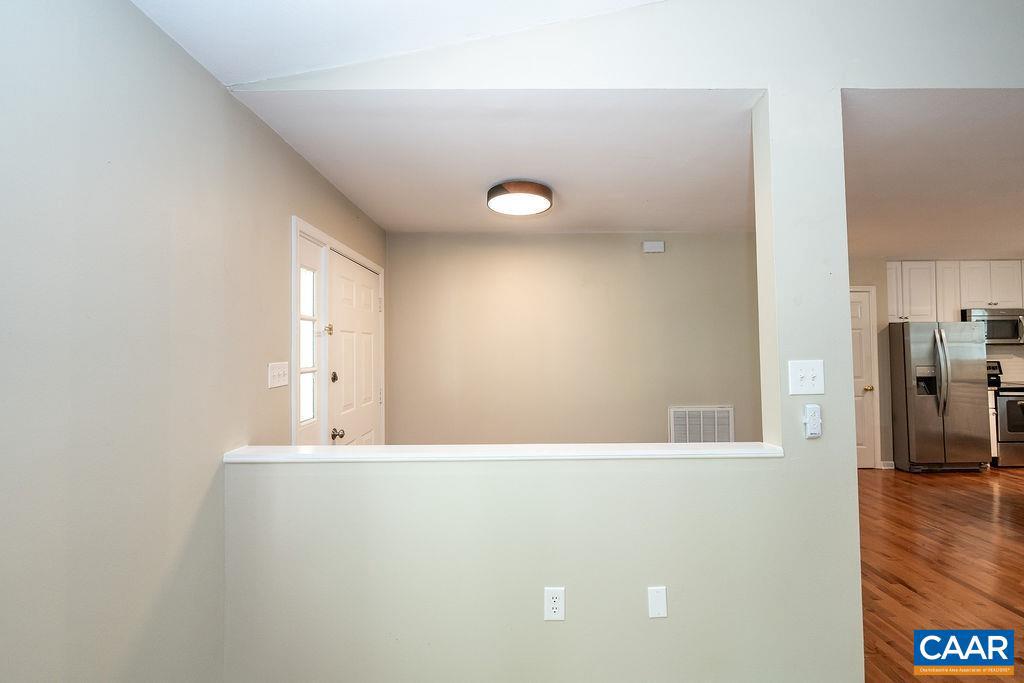 LAKE MONTICELLO - Residential